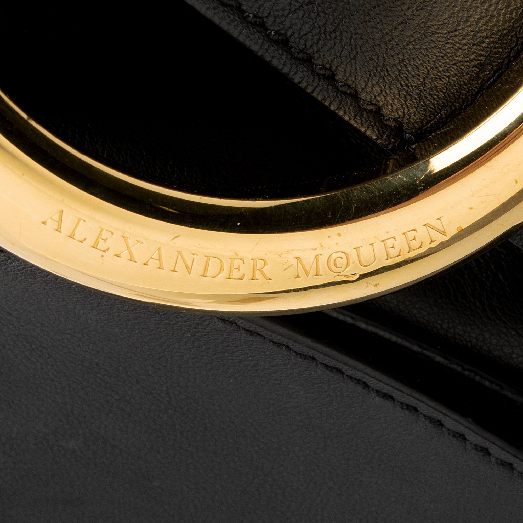 Alexander McQueen Leather Butterfly Shoulder Bag (SHF-sGBvnd)