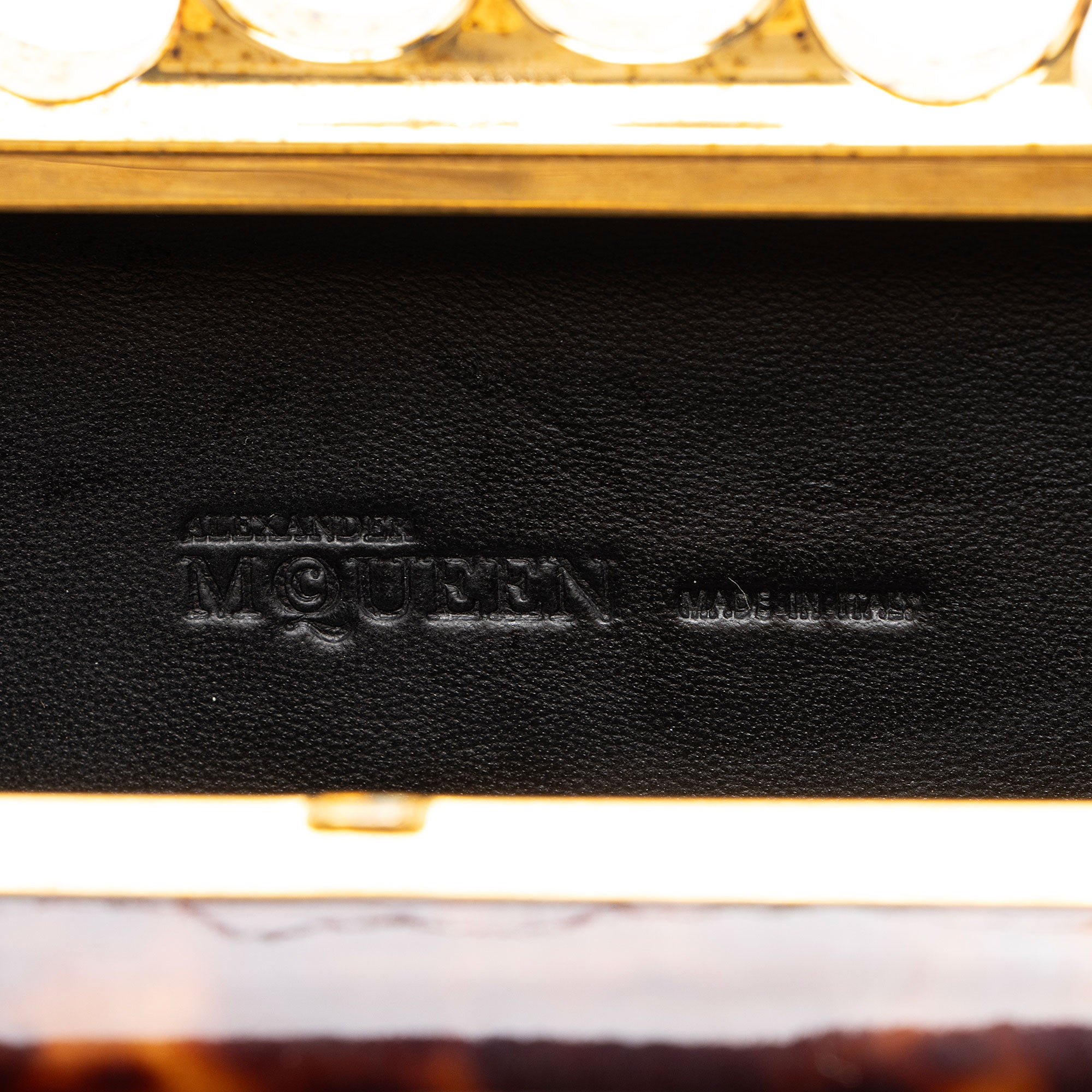 Alexander McQueen Patent Leather Tortoise Knuckle Box Clutch (SHF-rtfp8U)