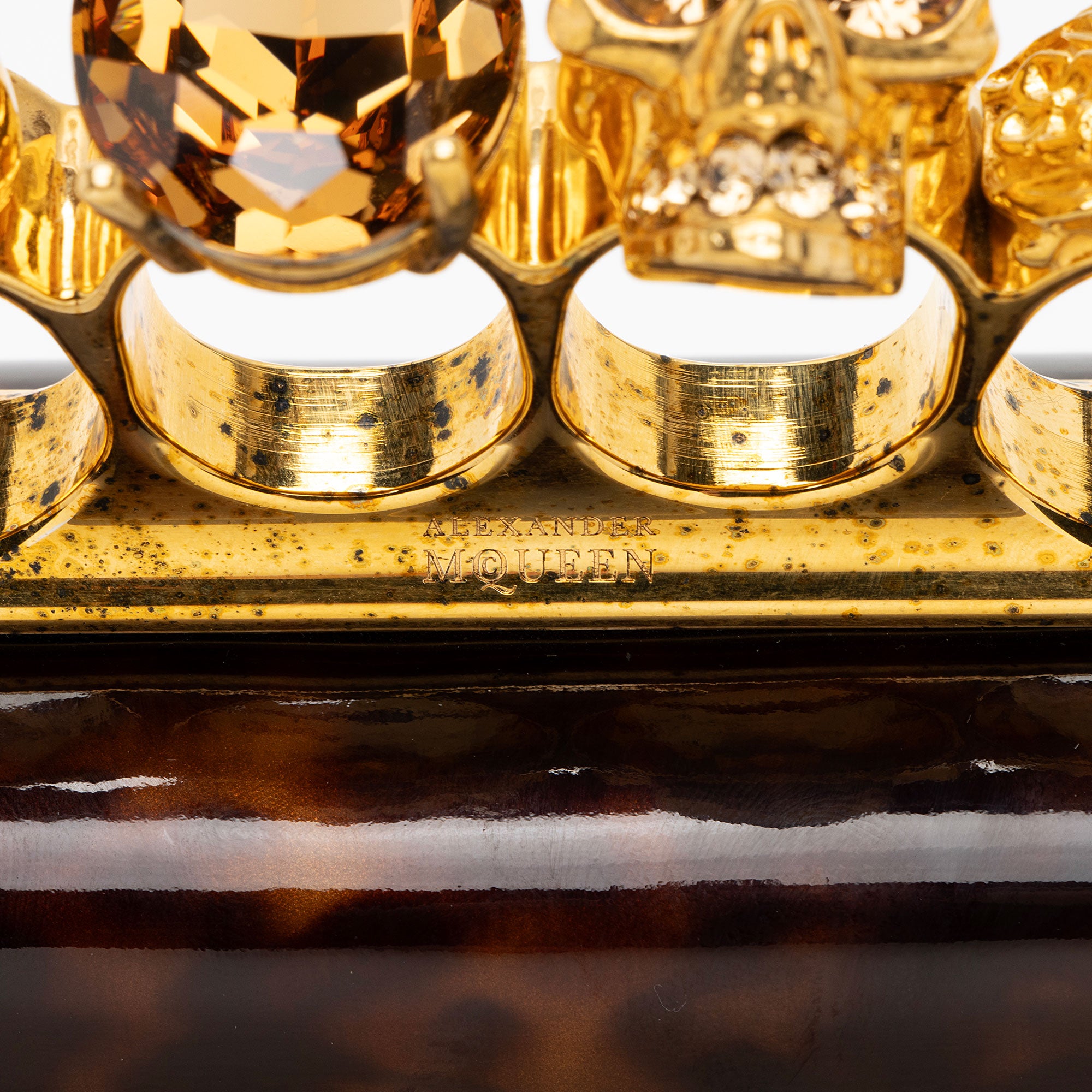 Alexander McQueen Patent Leather Tortoise Knuckle Box Clutch (SHF-rtfp8U)