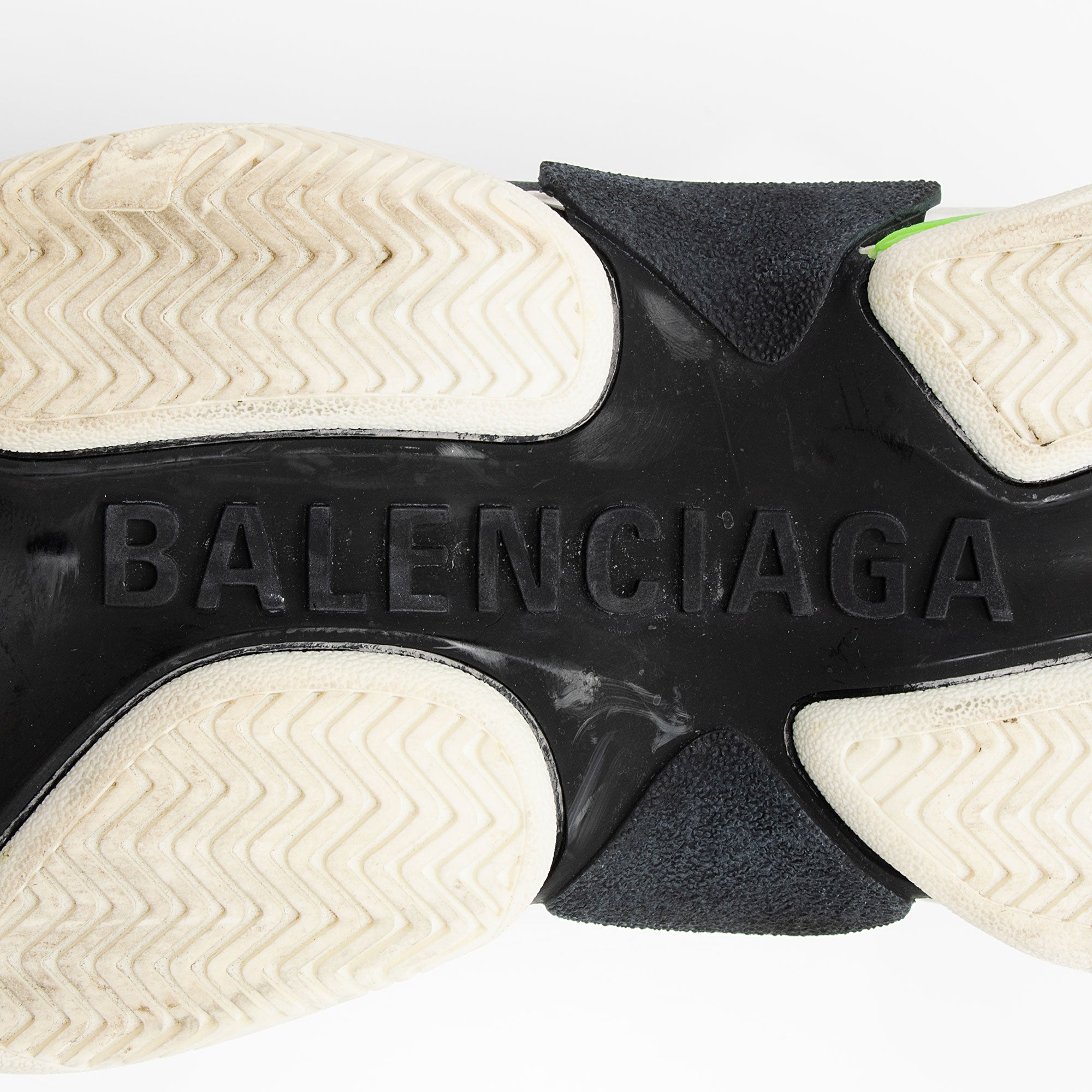 Balenciaga Calfskin Mesh Triple S Sneakers - Size 10 / 40 (SHF-kciXy5)