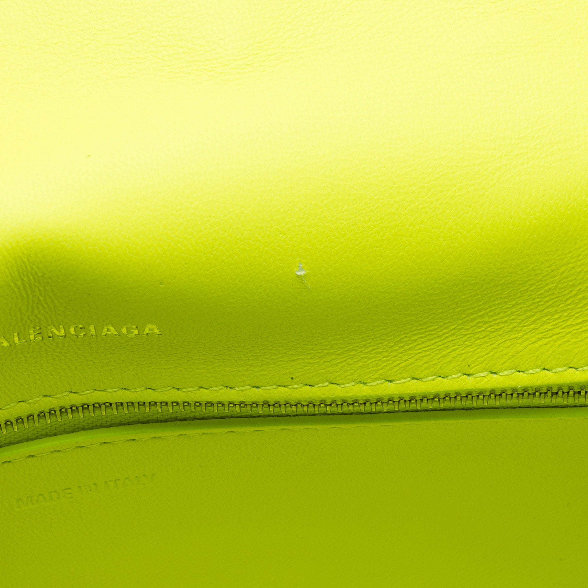 Balenciaga Croc Embossed Calfskin Downtown Small Shoulder Bag (SHF-k5auKT)