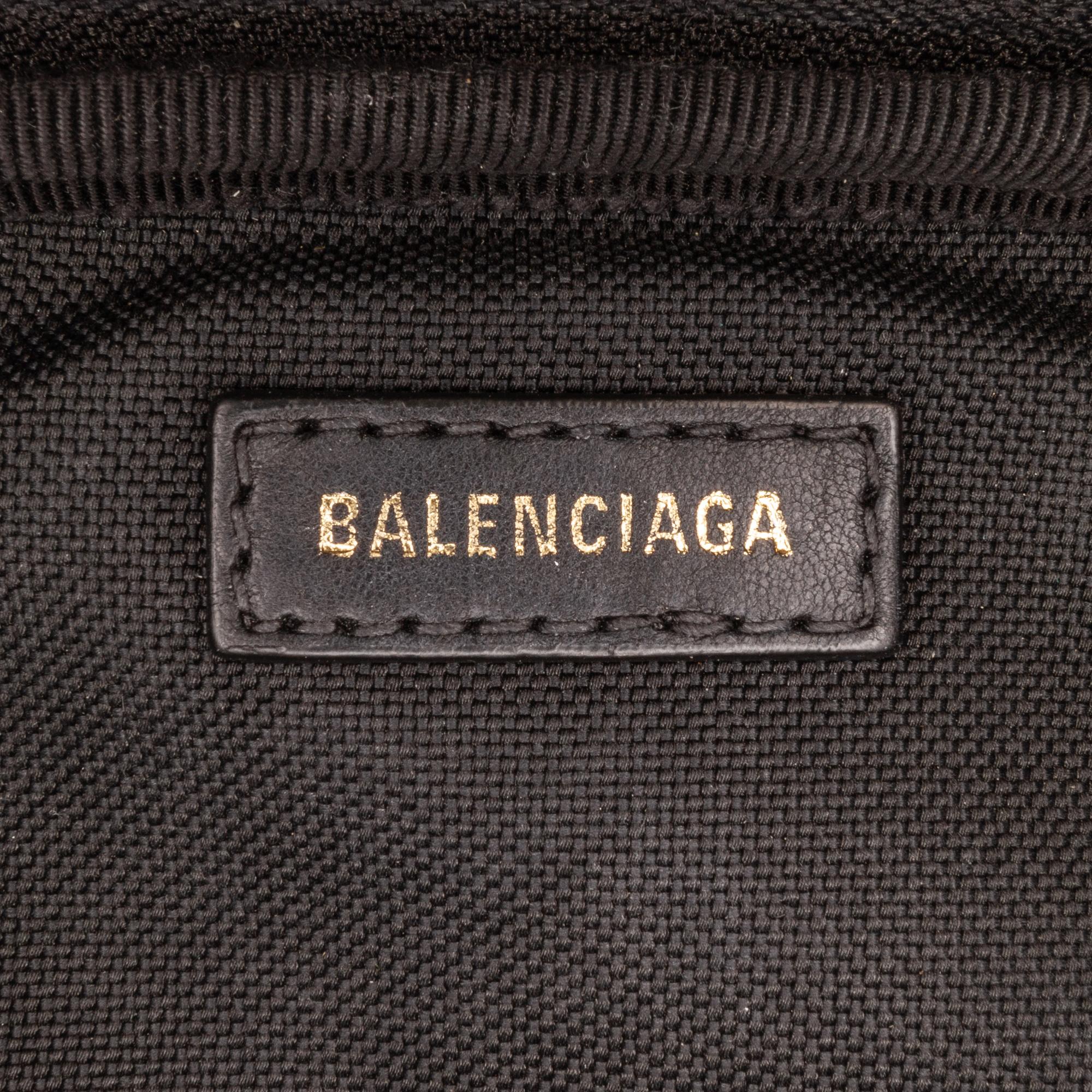 Balenciaga Explorer Pouch (SHG-0Mqw3O)