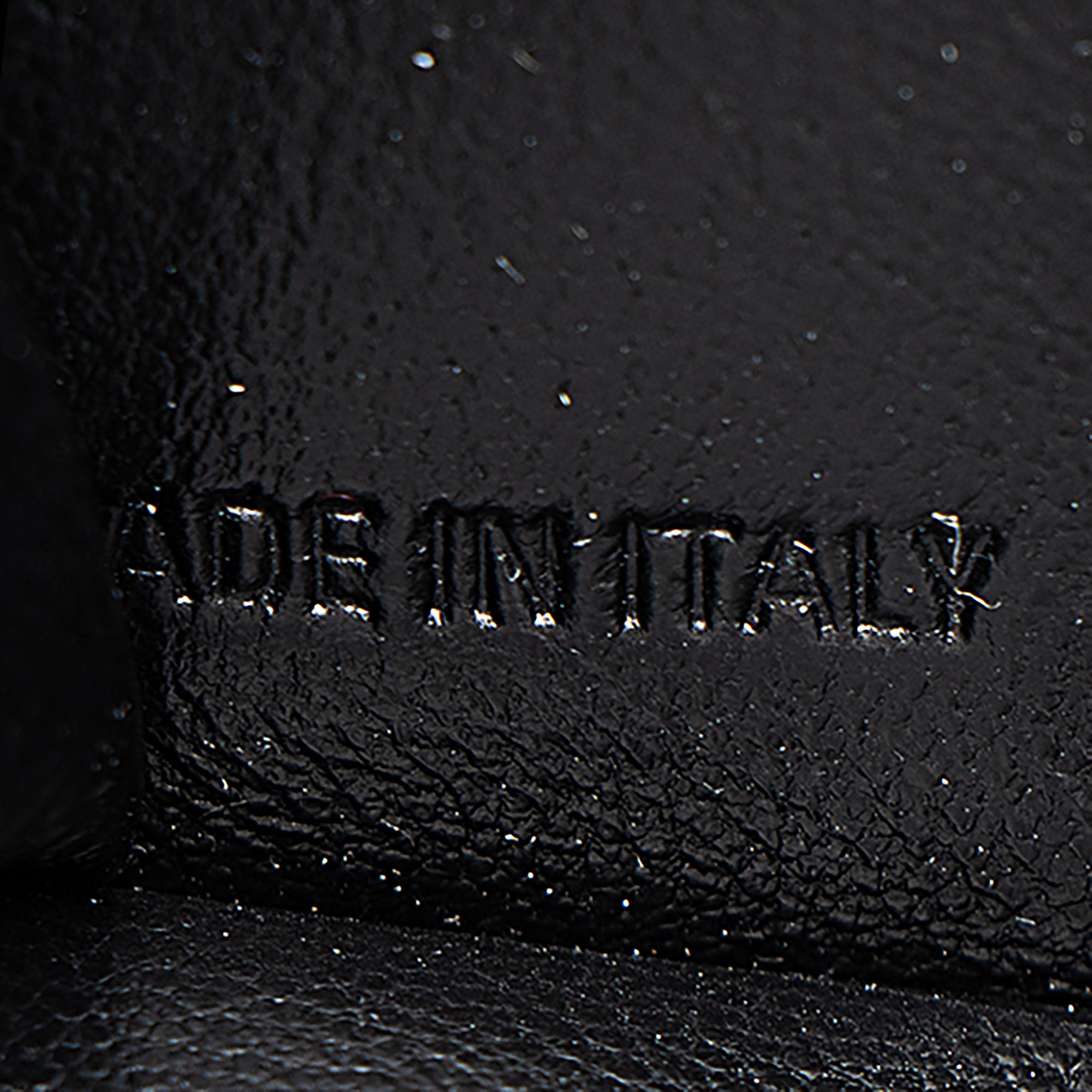 Balenciaga Grained Calfskin Logo Cash Mini Wallet on Chain (SHF-uR1F9W)