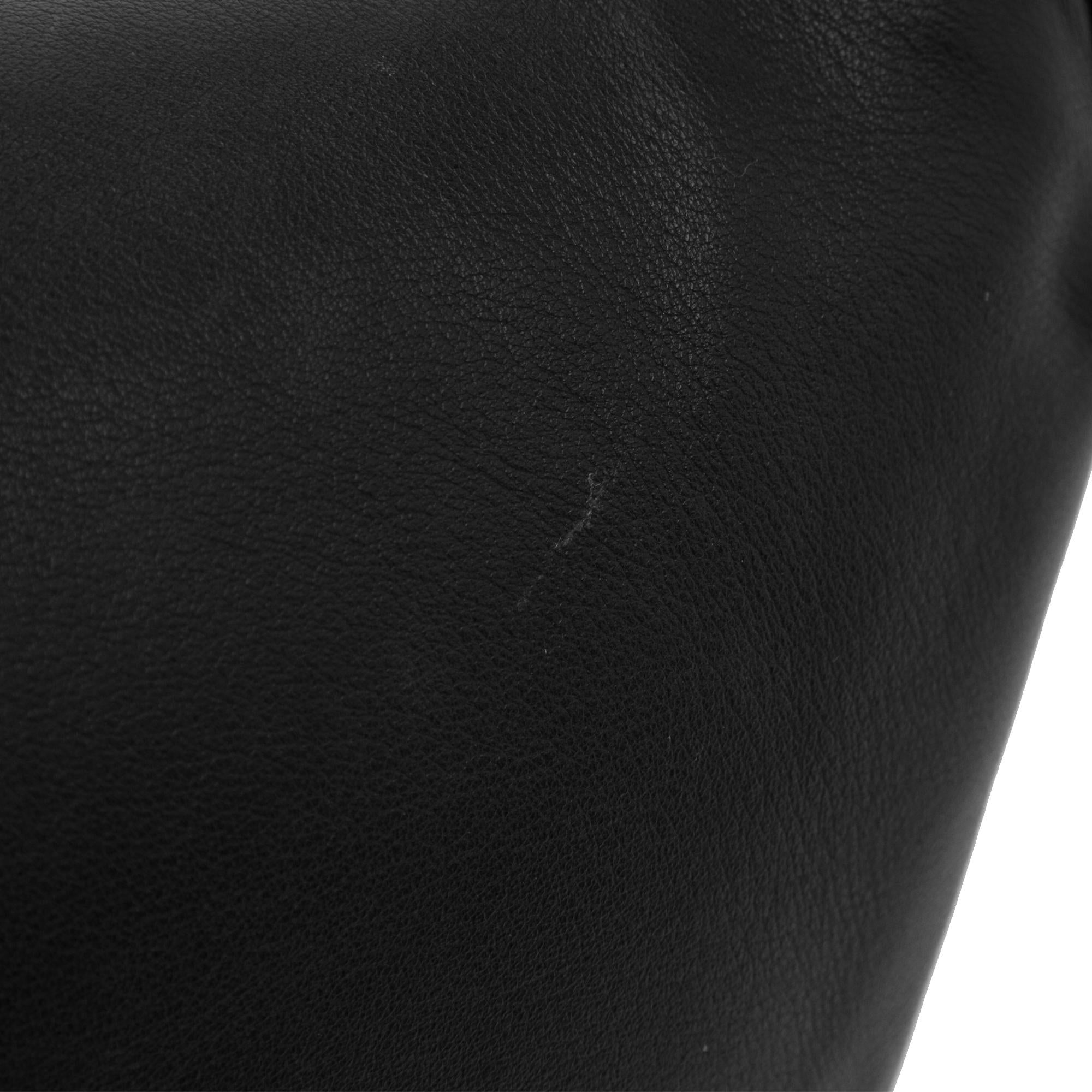 Balenciaga Leather Everyday Belt Bag (SHG-efgZ0M)