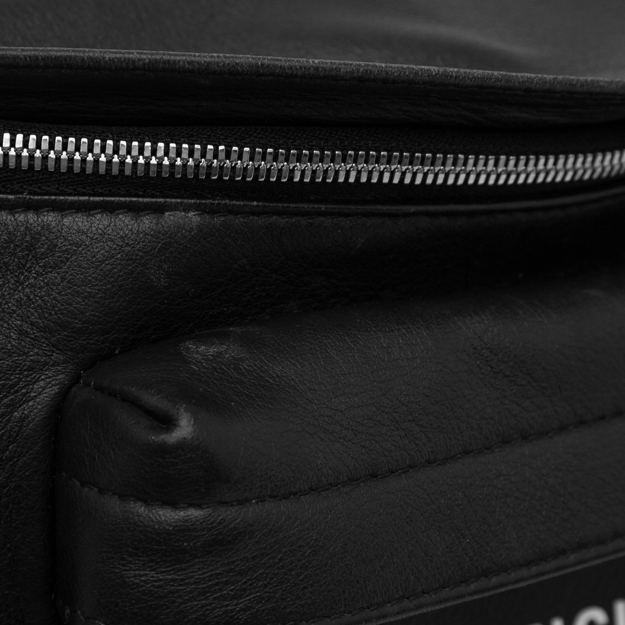 Balenciaga Leather Everyday Belt Bag (SHG-efgZ0M)