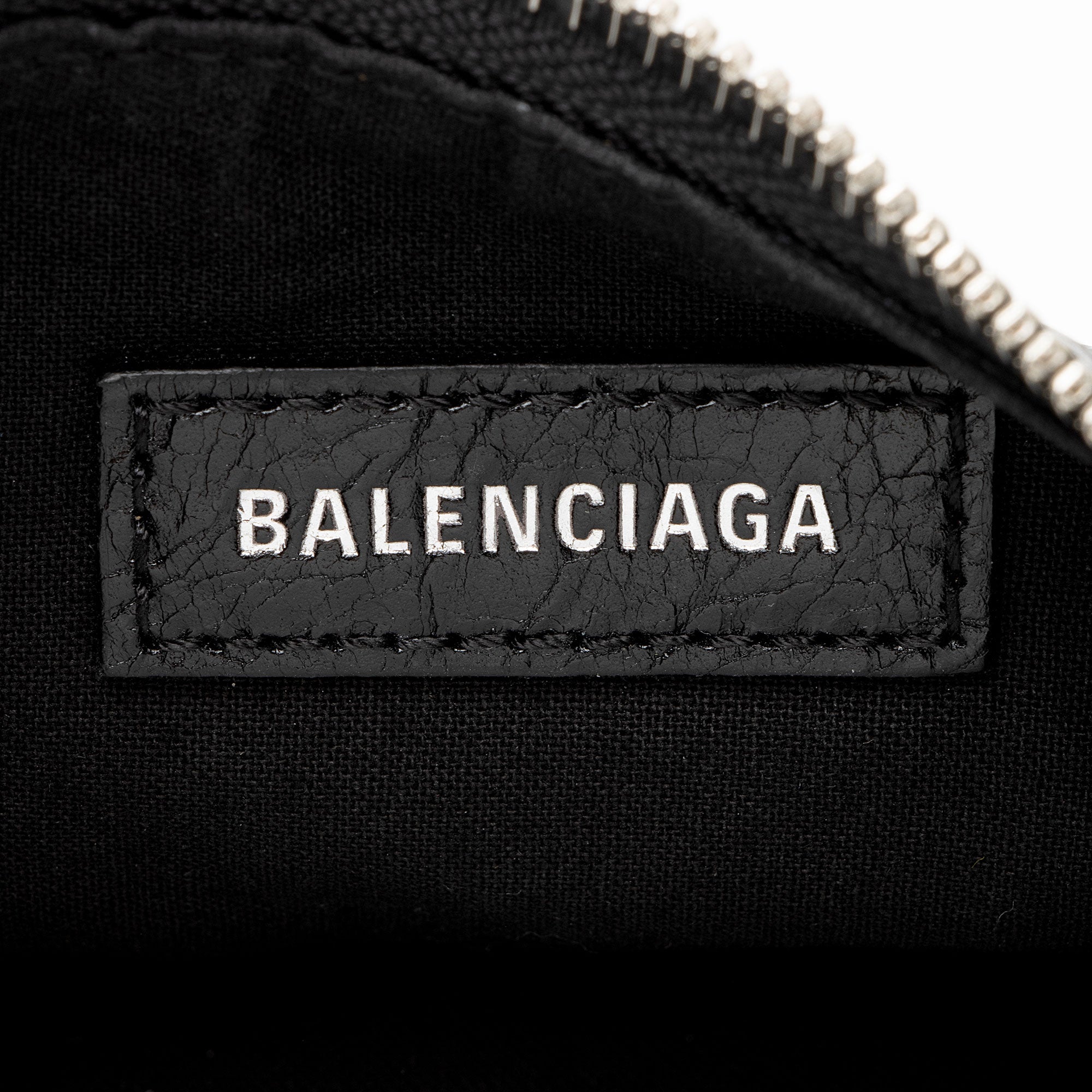 Balenciaga Leather Le Cagole XS Shoulder Bag (SHF-COlowa)