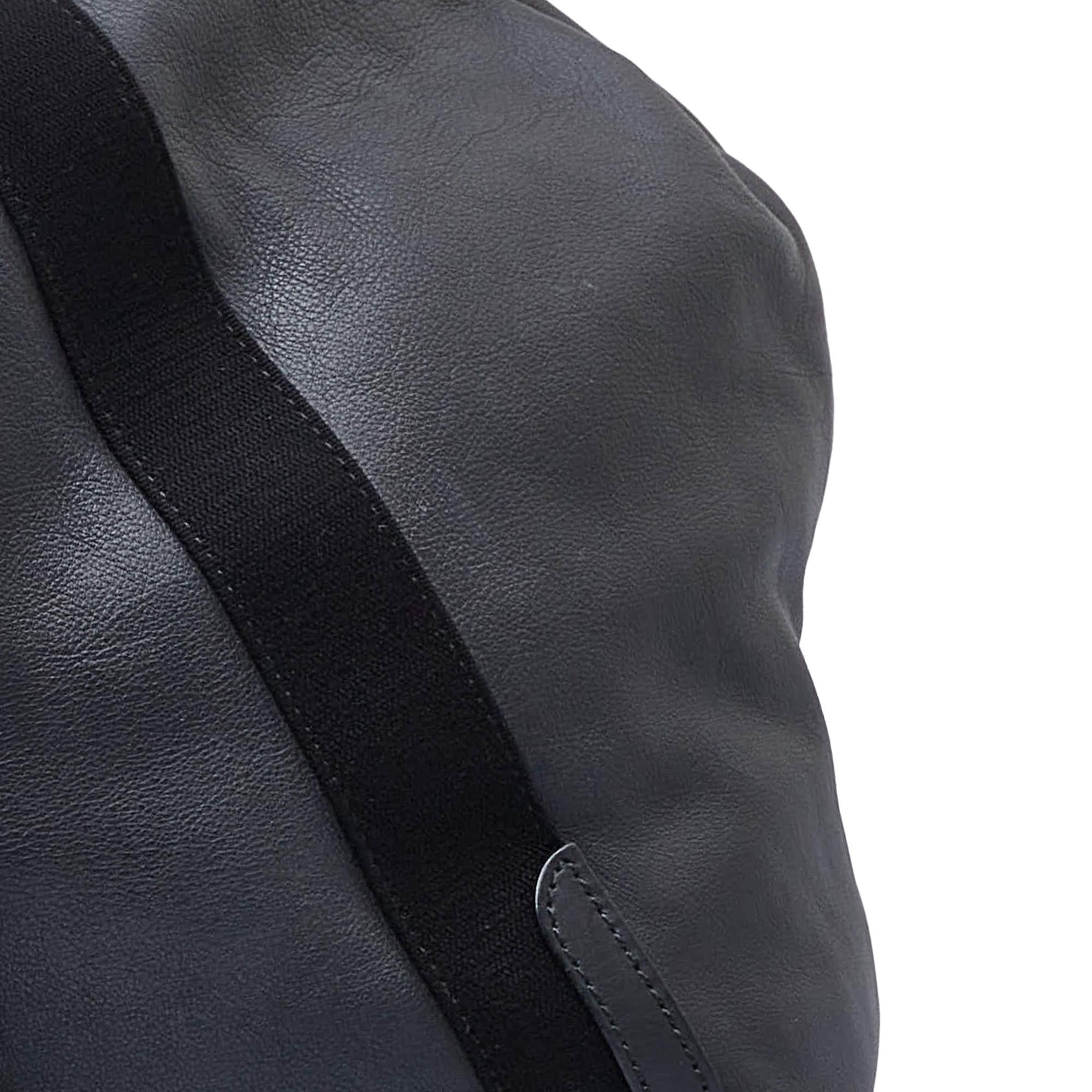 Balenciaga Navy Cabas M Tote Bag (SHG-GfX0gC)