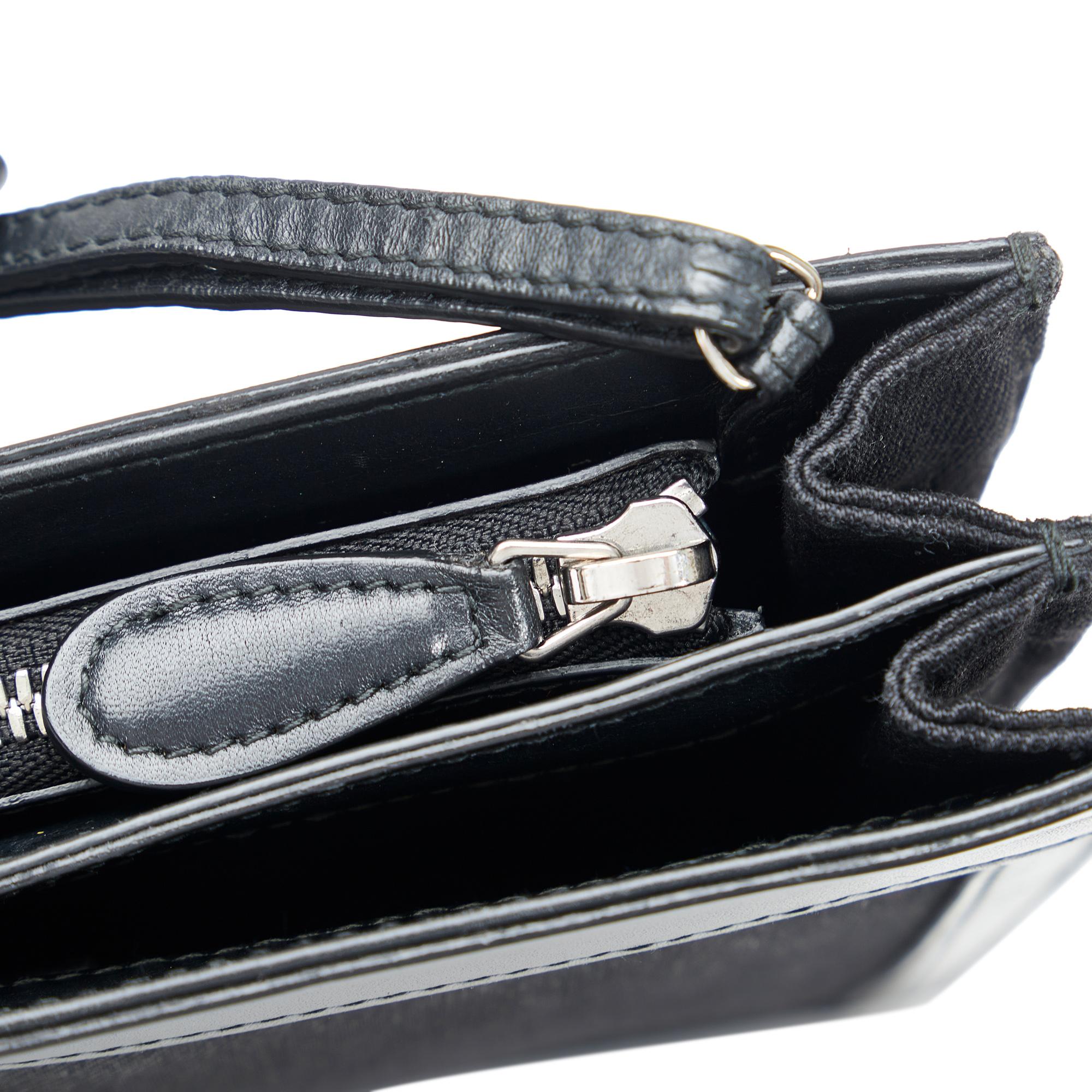 Balenciaga Navy Pochette M Crossbody (SHG-xmmUMh)