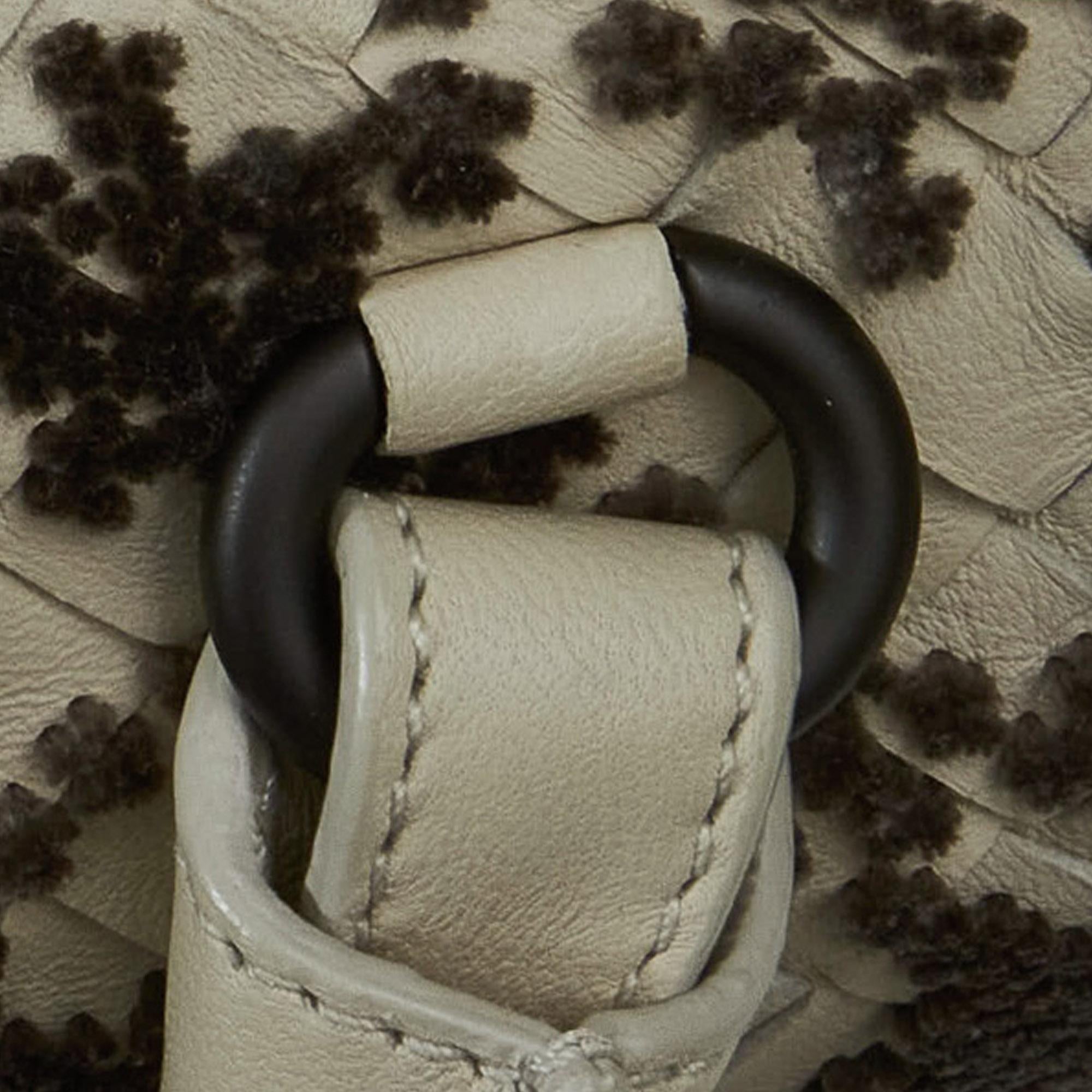 Bottega Veneta In Mist Intrecciato Flocked Velvet Bouquet Duffel Bag (SHG-xasGlj)