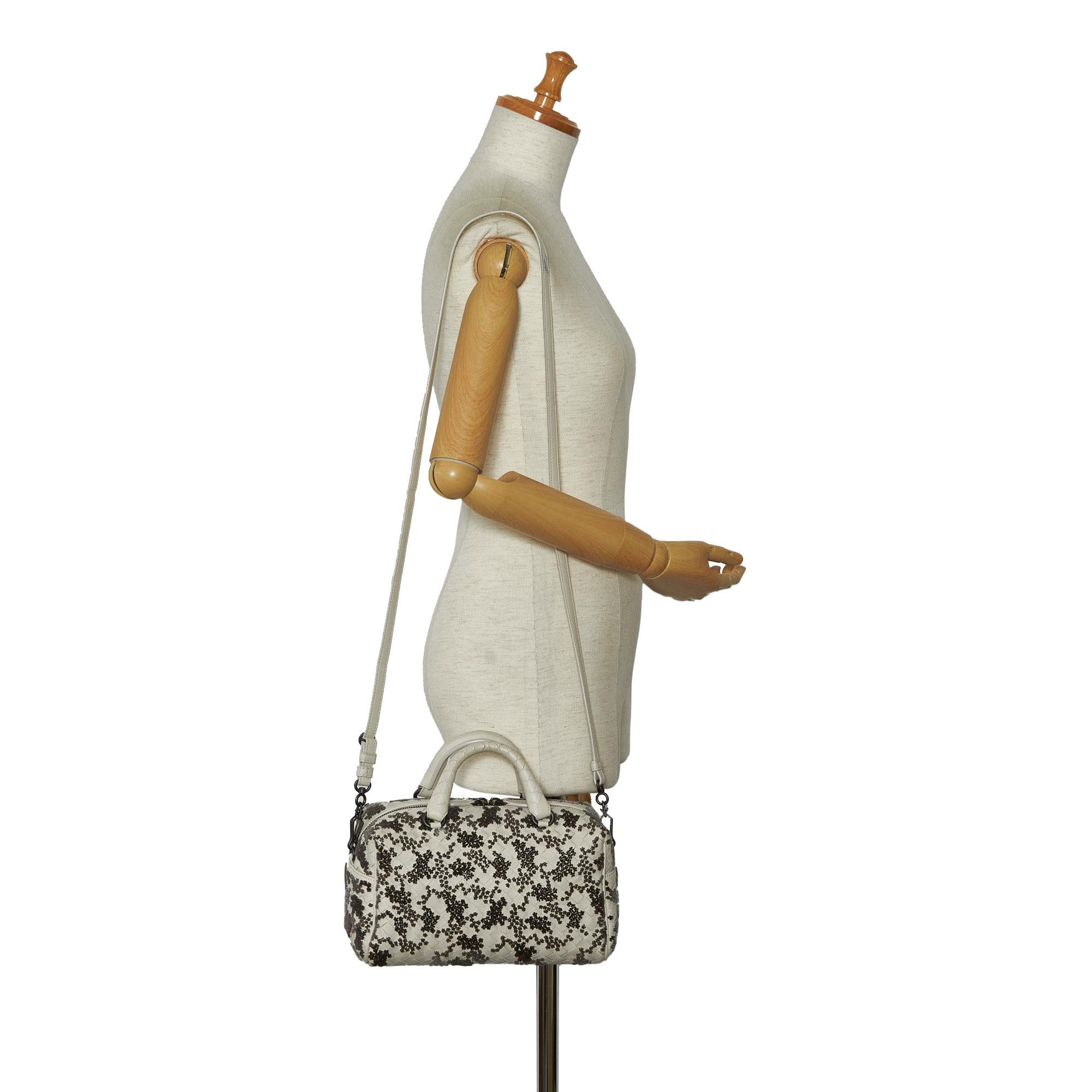 Bottega Veneta In Mist Intrecciato Flocked Velvet Bouquet Duffel Bag (SHG-xasGlj)