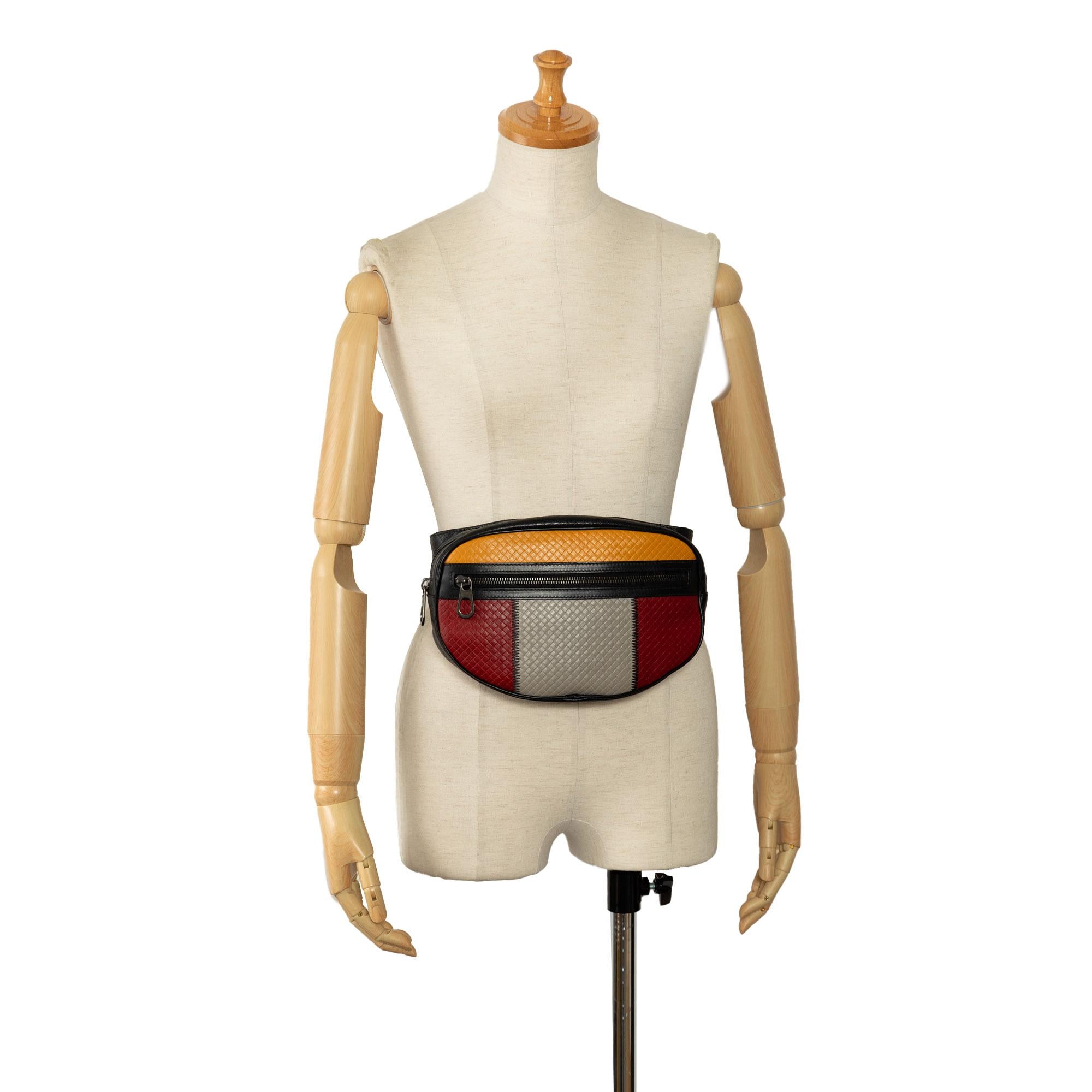 Bottega Veneta Intrecciato Belt Bag (SHG-FcSFvj)