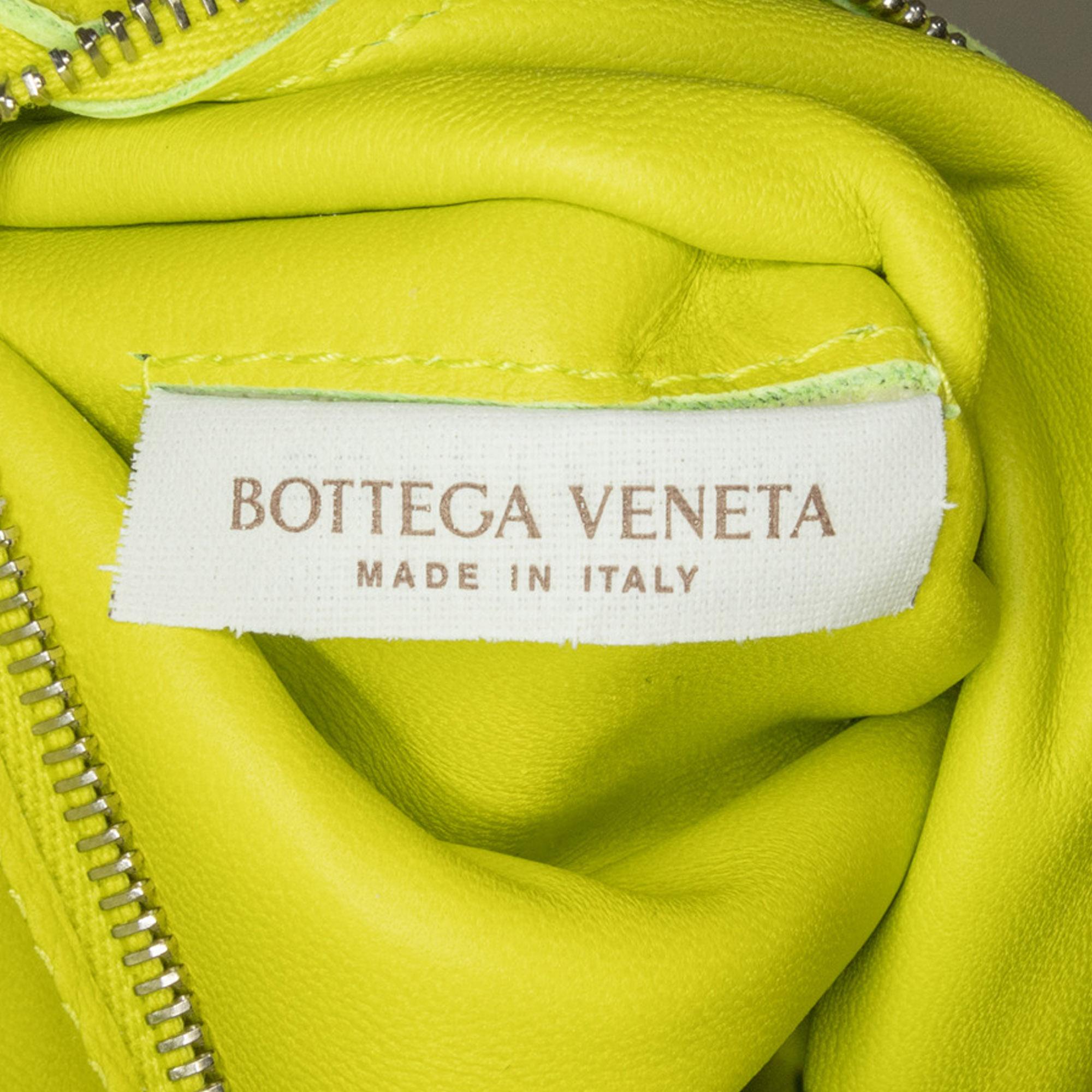 Bottega Veneta Intrecciato Cassette Crossbody (SHG-j1e6qW)