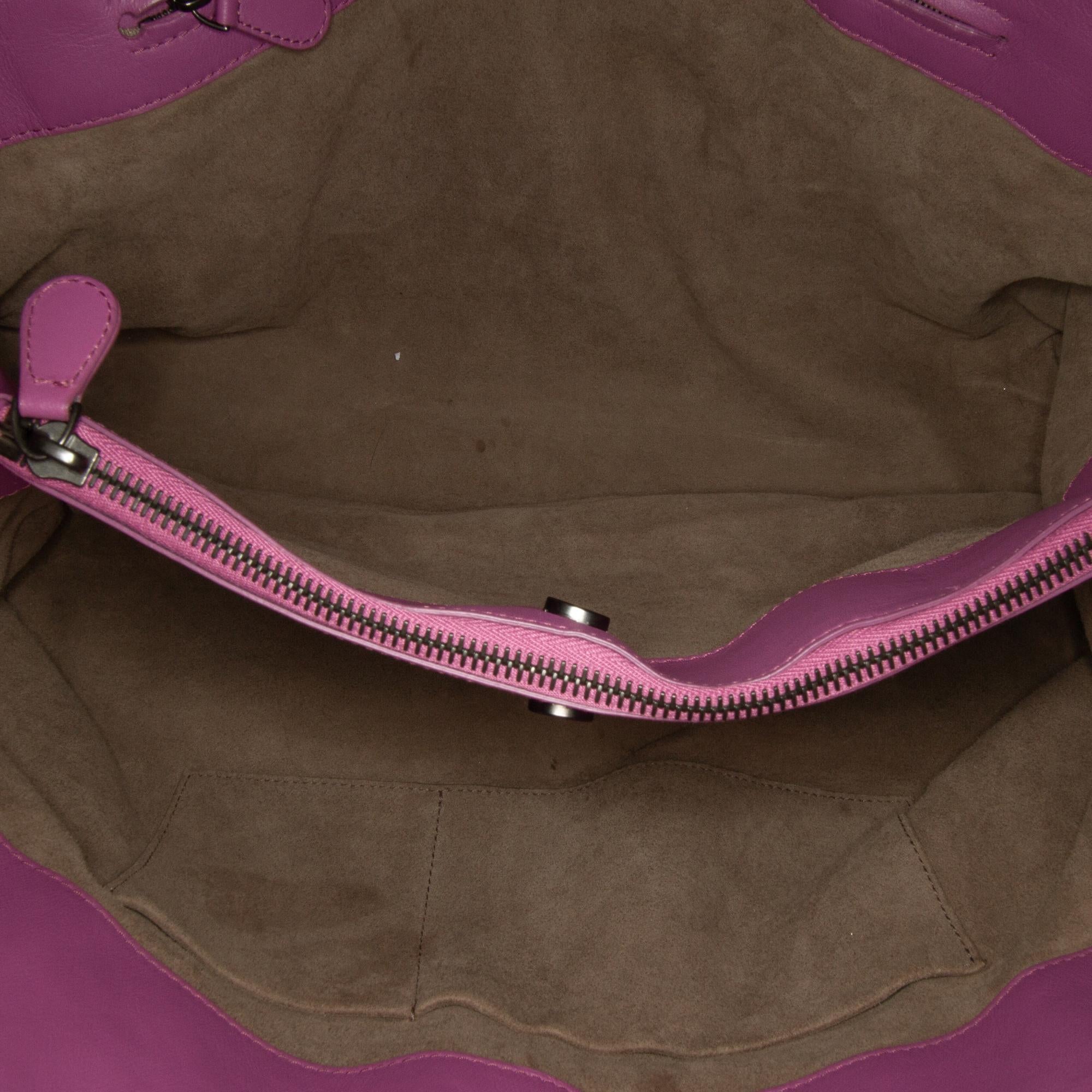 Bottega Veneta Intrecciato Chain Tote Bag (SHG-IICyab)