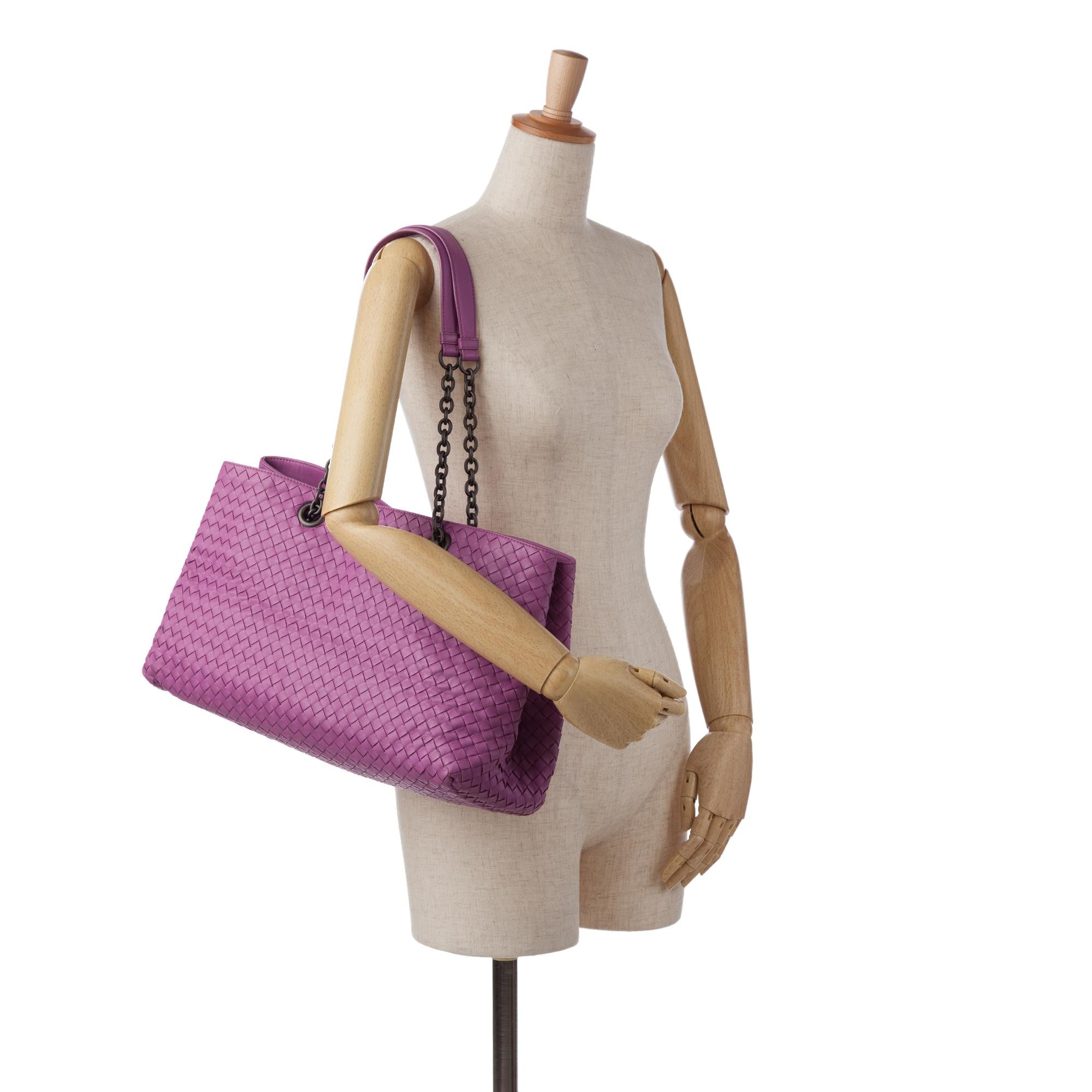 Bottega Veneta Intrecciato Chain Tote Bag (SHG-IICyab)