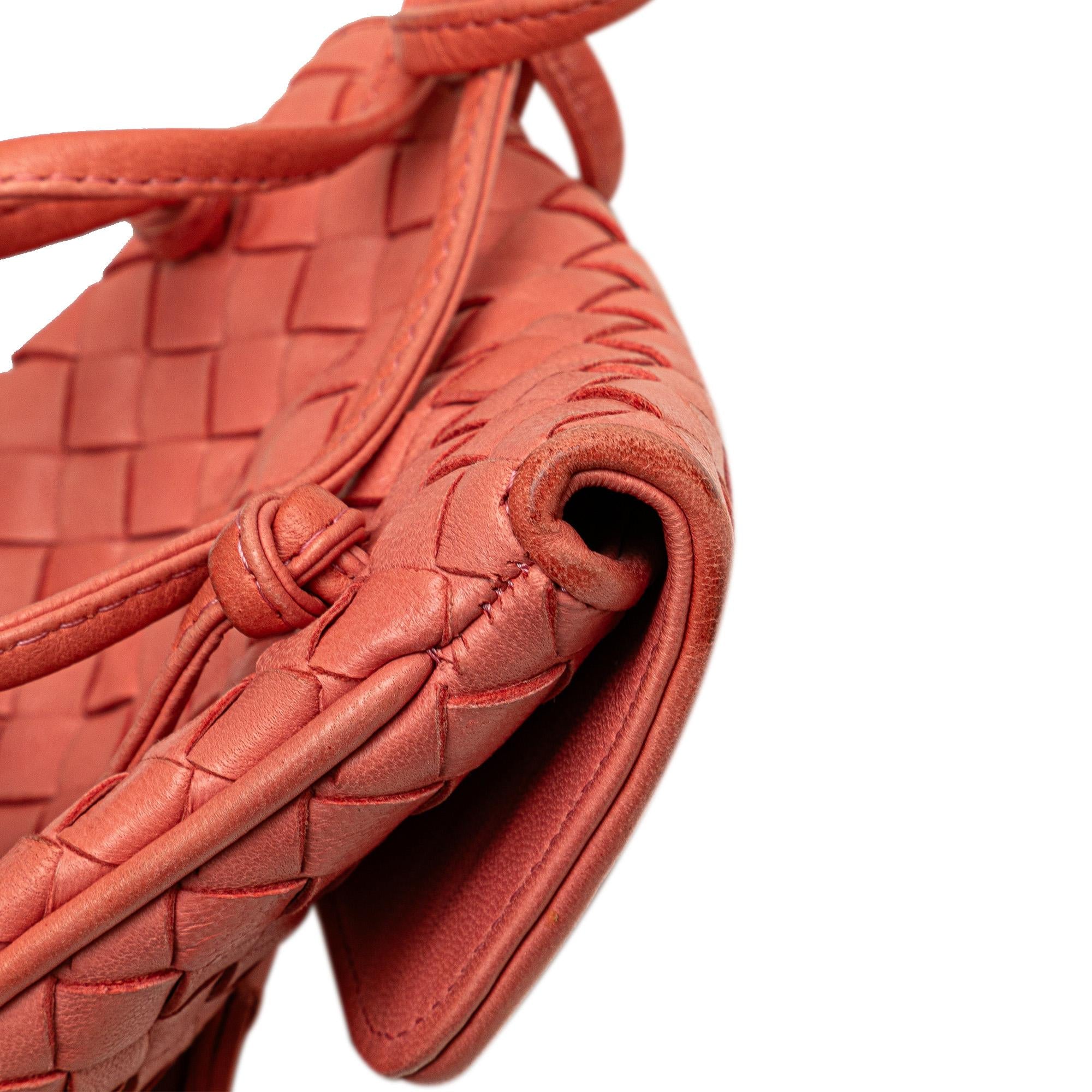 Bottega Veneta Intrecciato Tassel Crossbody (SHG-esqw6x)