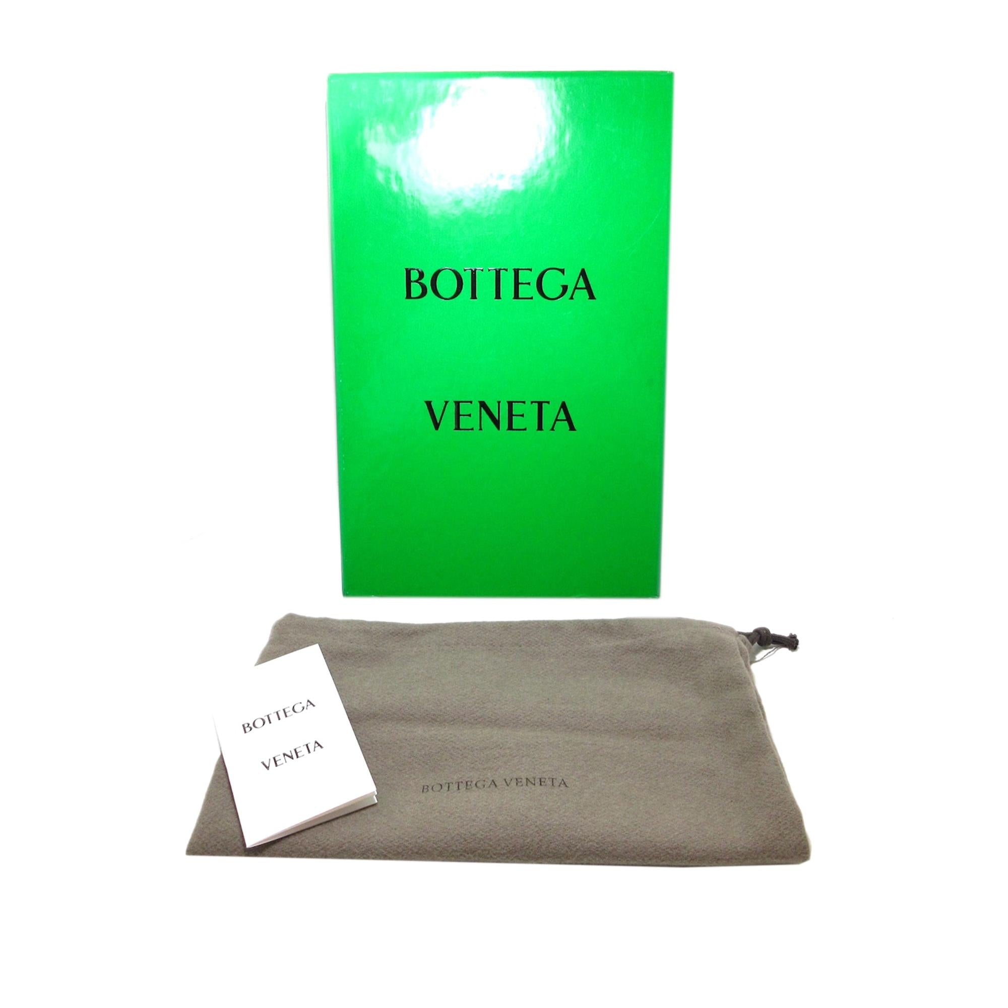 Bottega Veneta Intrecciato Zip Around Long Wallet (SHG-f1RrbQ)