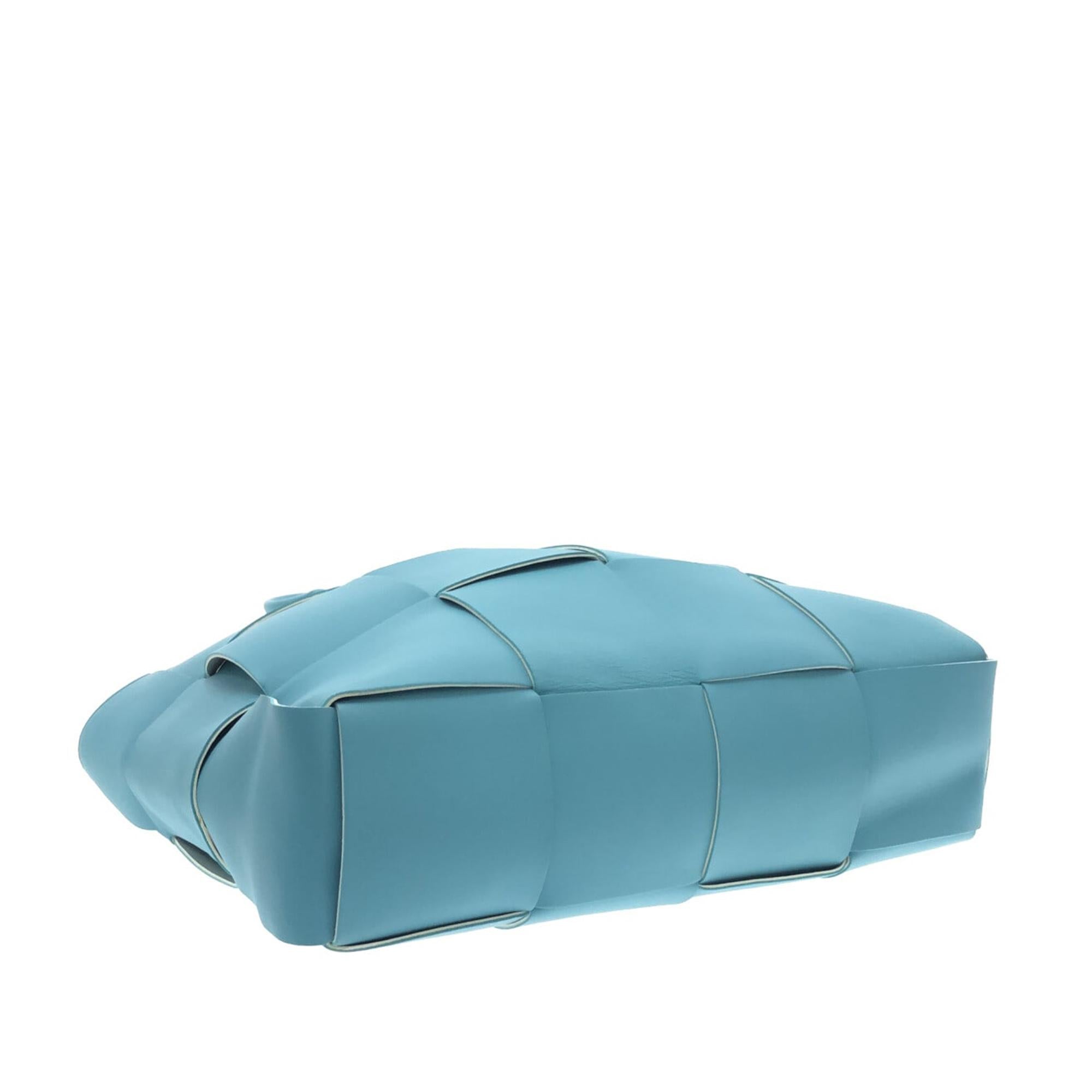 Bottega Veneta Large Maxi Intrecciato Arco Tote (SHG-cBLzn9)