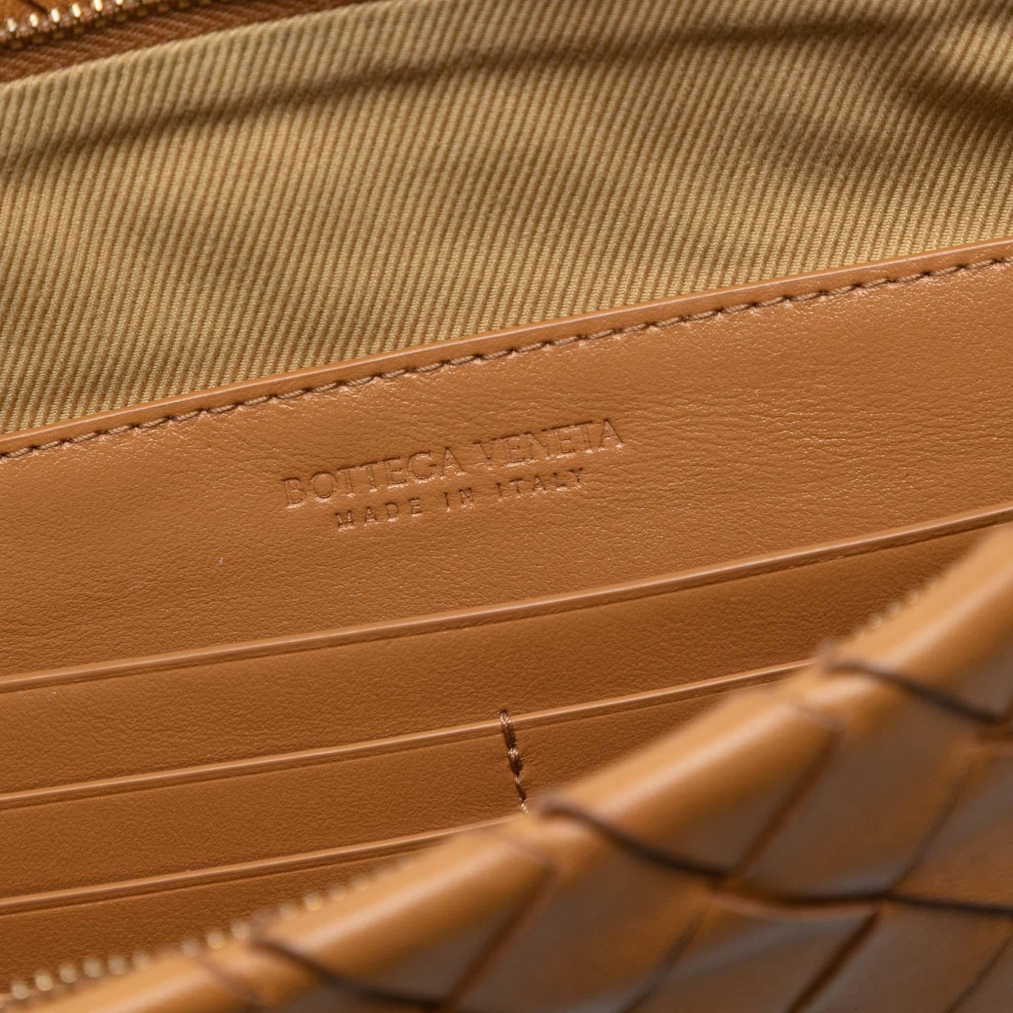 Bottega Veneta Large Nappa Intrecciato Flat Zip Pouch