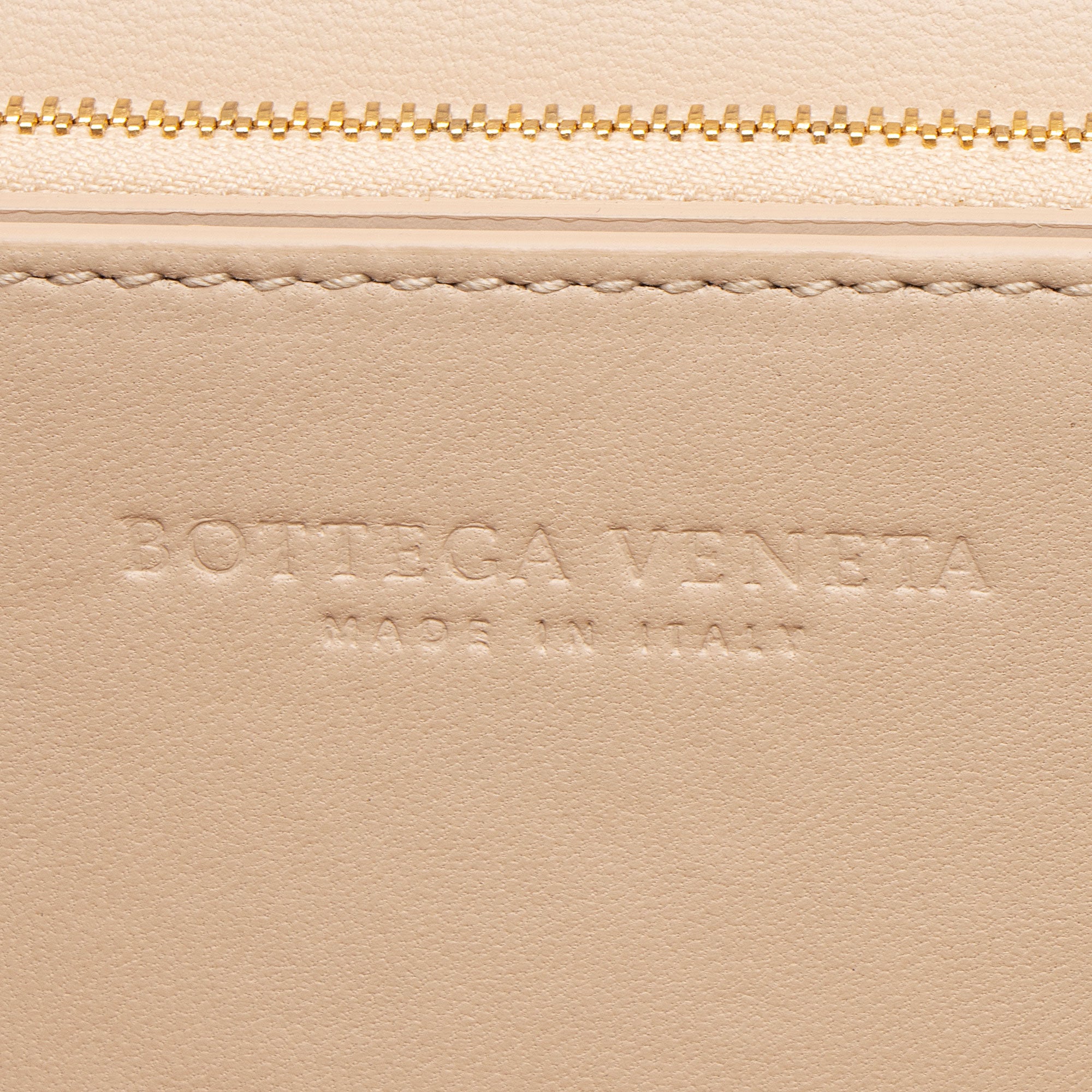 Bottega Veneta Leather BV Classic Shoulder Bag