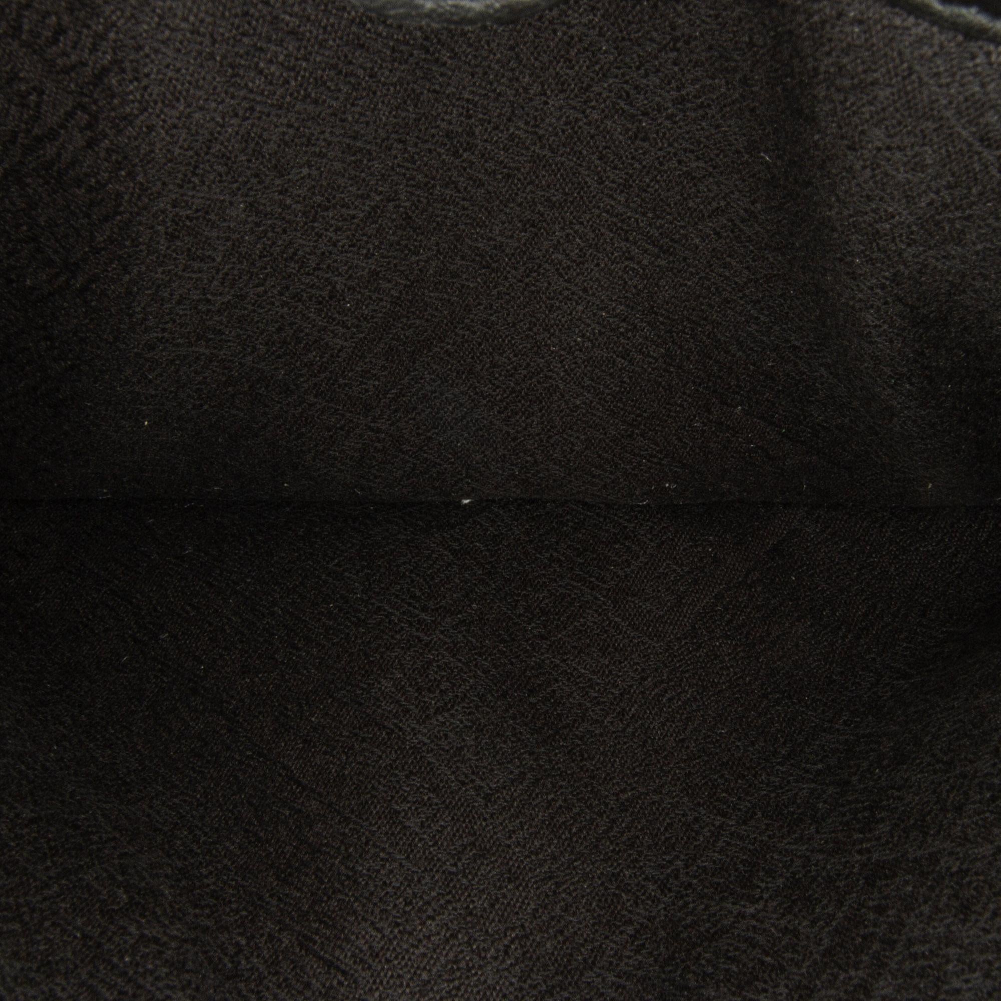 Bottega Veneta Leather Document Holder (SHG-nP837m)