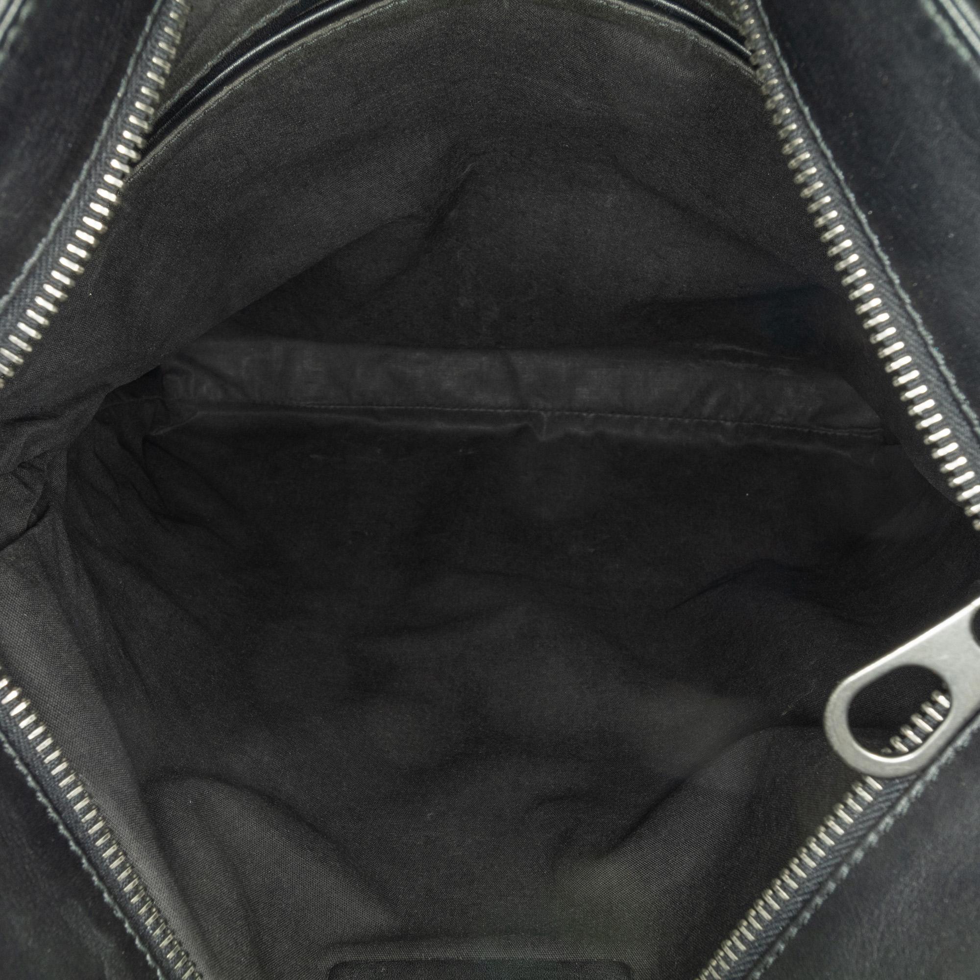 Bottega Veneta Leather Intrecciato Crossbody (SHG-UpQ1zE)