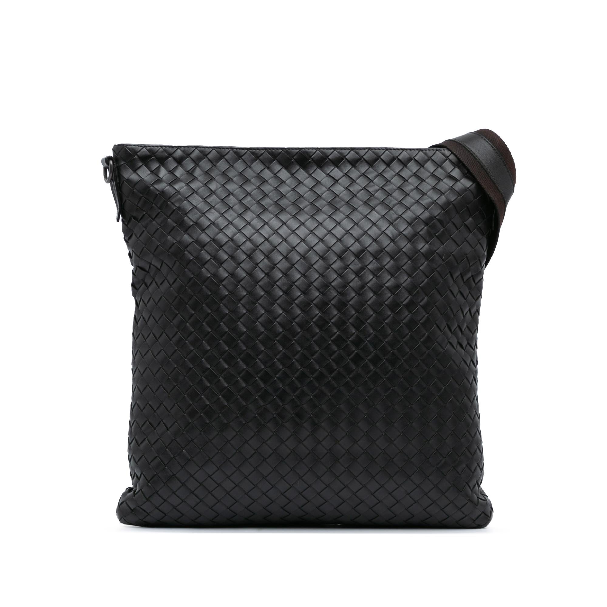 Bottega Veneta Leather Intrecciato Crossbody (SHG-UpQ1zE)