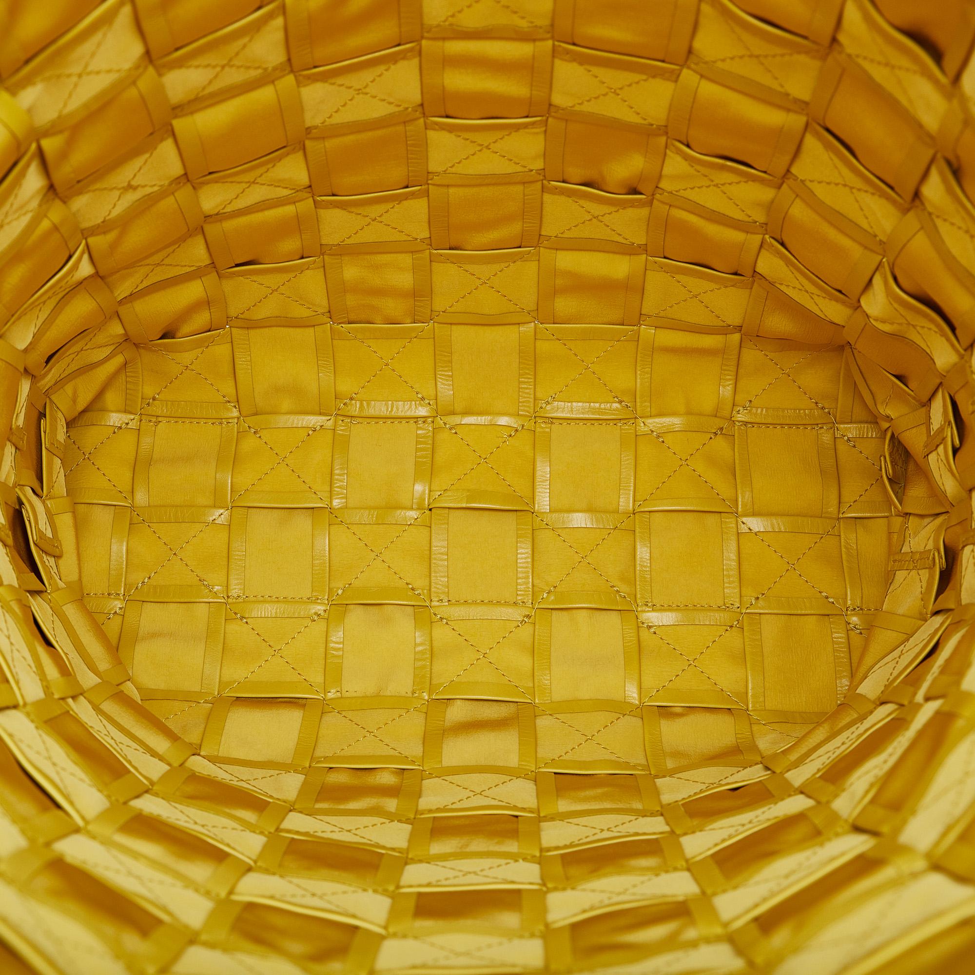 Bottega Veneta Maxi Intrecciato Cassette Tote Bag (SHG-uVYp2K)