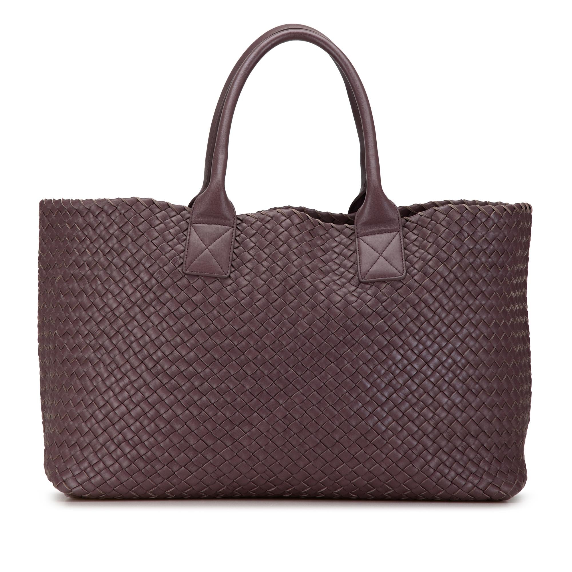 Bottega Veneta Medium Intrecciato Cabat Tote (SHG-p5pUAp)