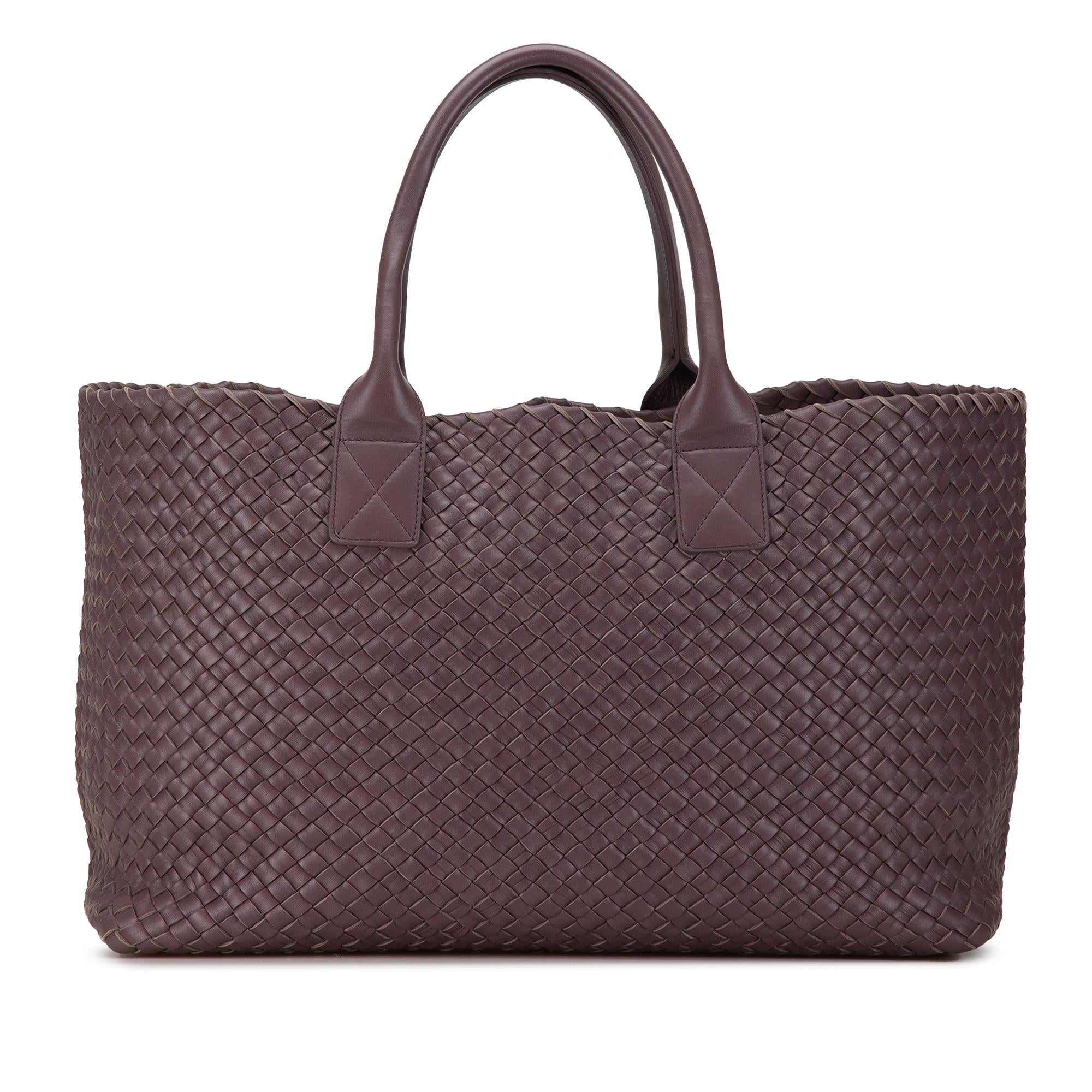 Bottega Veneta Medium Intrecciato Cabat Tote (SHG-p5pUAp)
