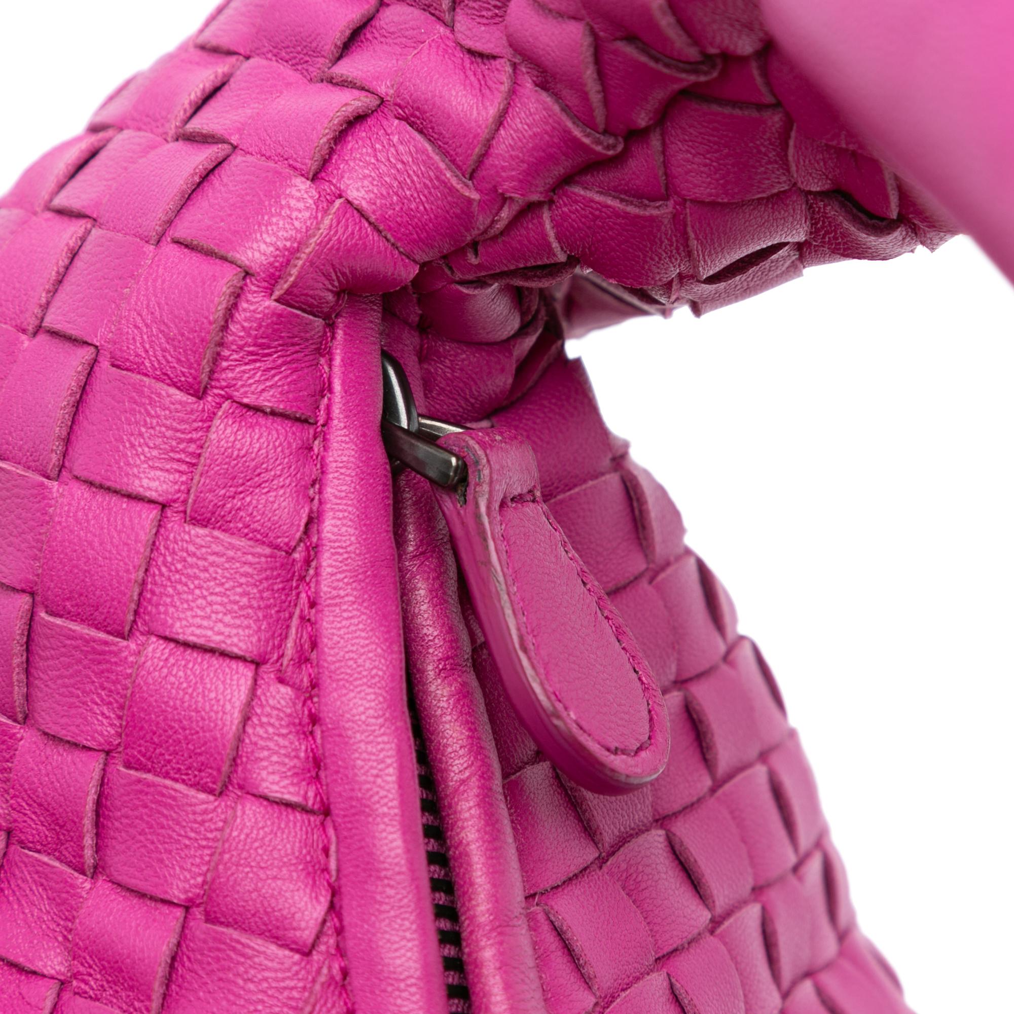 Bottega Veneta Medium Nappa Intrecciato Belly Hobo (SHG-q1pfZK)
