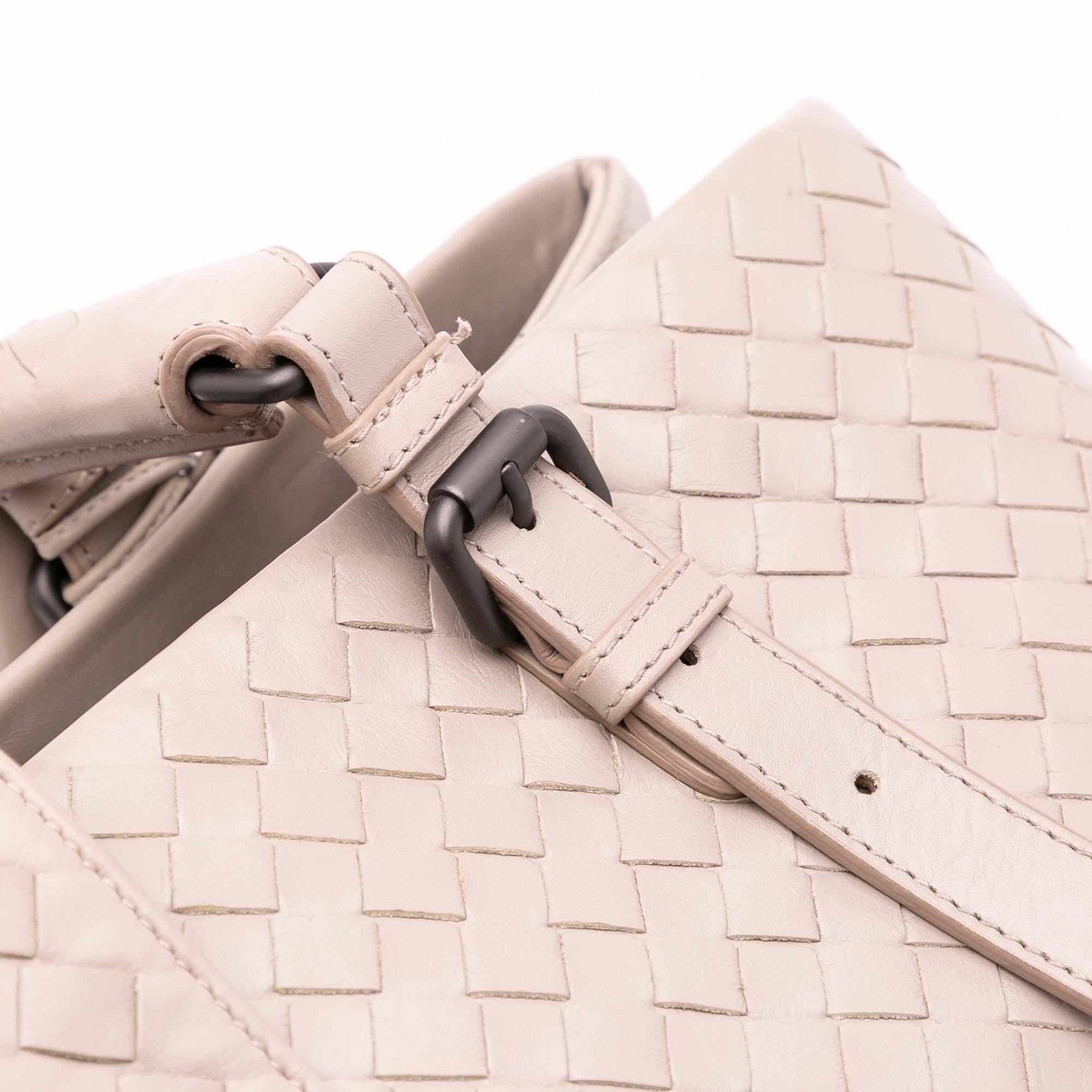 Bottega Veneta Medium Nappa Intrecciato Roma Tote
