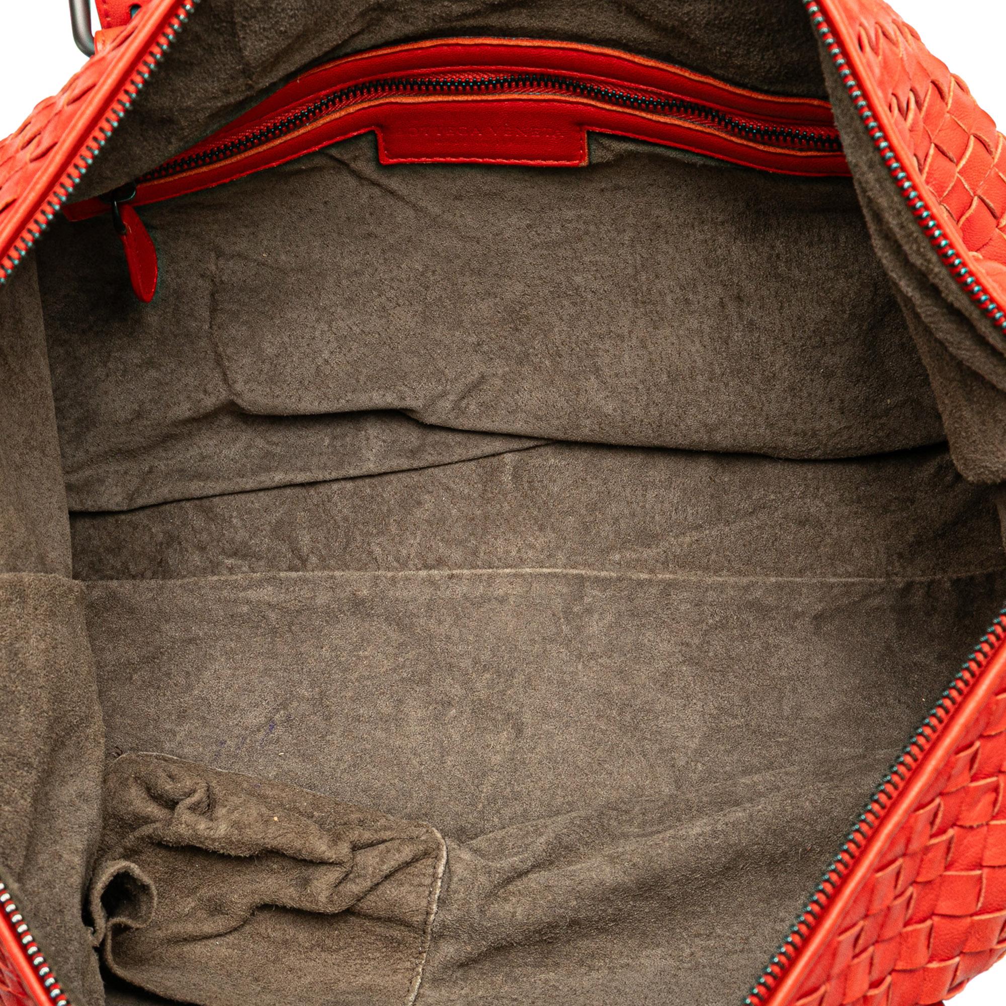 Bottega Veneta Nappa Intrecciato Montaigne Shoulder Bag