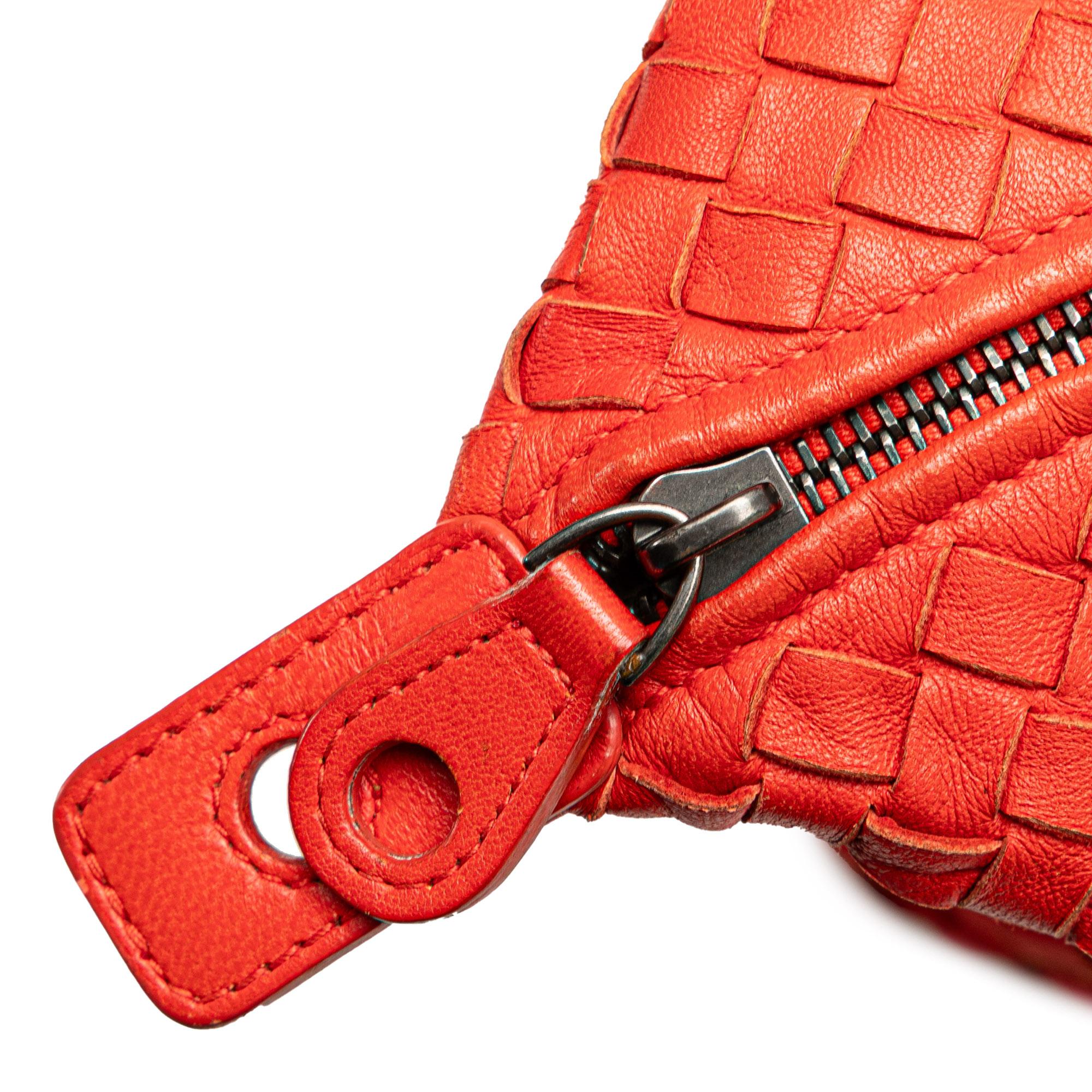 Bottega Veneta Nappa Intrecciato Montaigne Shoulder Bag
