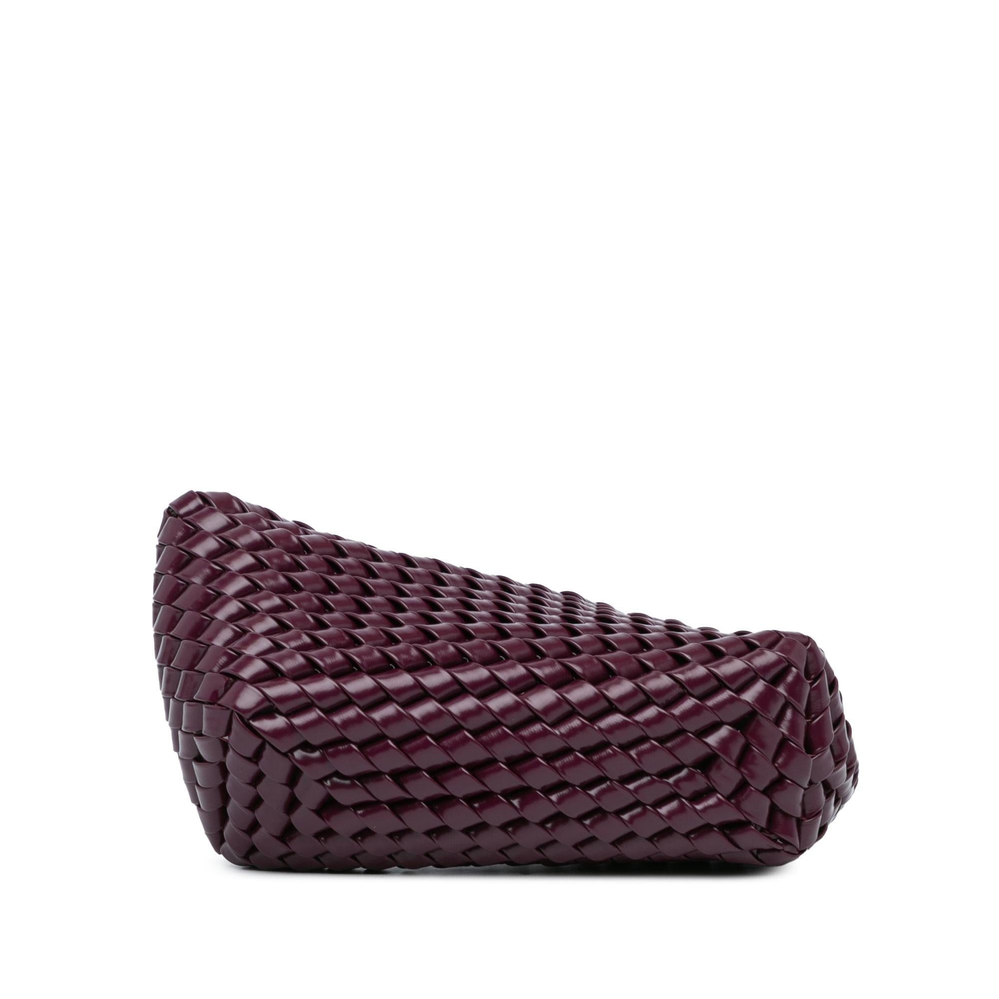 Bottega Veneta Nappa Intrecciato Slanted Clutch (SHG-AMZyVp)
