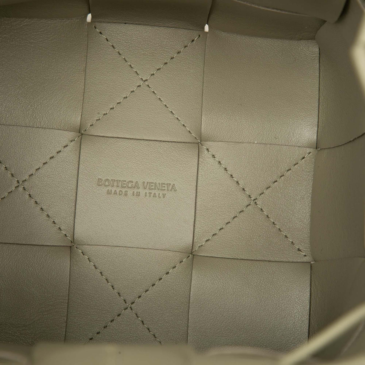 Bottega Veneta Small Nappa Maxi Intrecciato Cassette Bucket Bag
