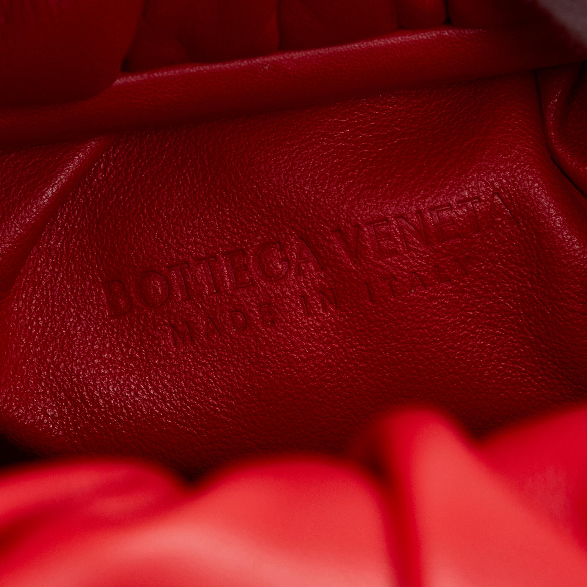 Bottega Veneta Small The Shoulder Pouch (SHG-pcEdh3)