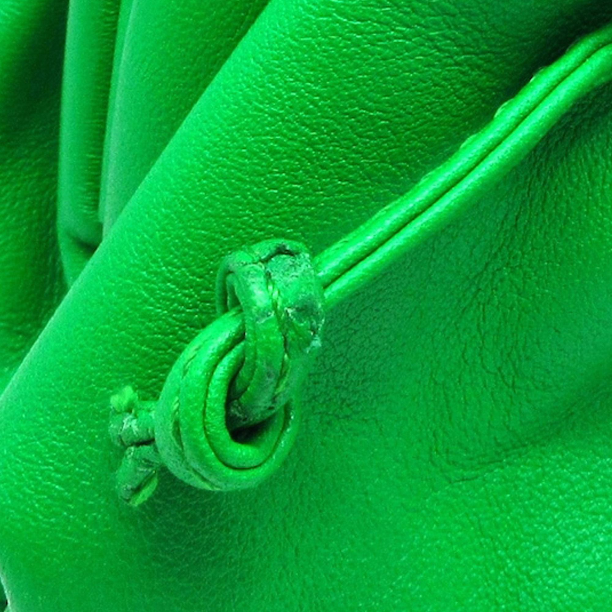 Bottega Veneta The Mini Pouch (SHG-hStMM9)