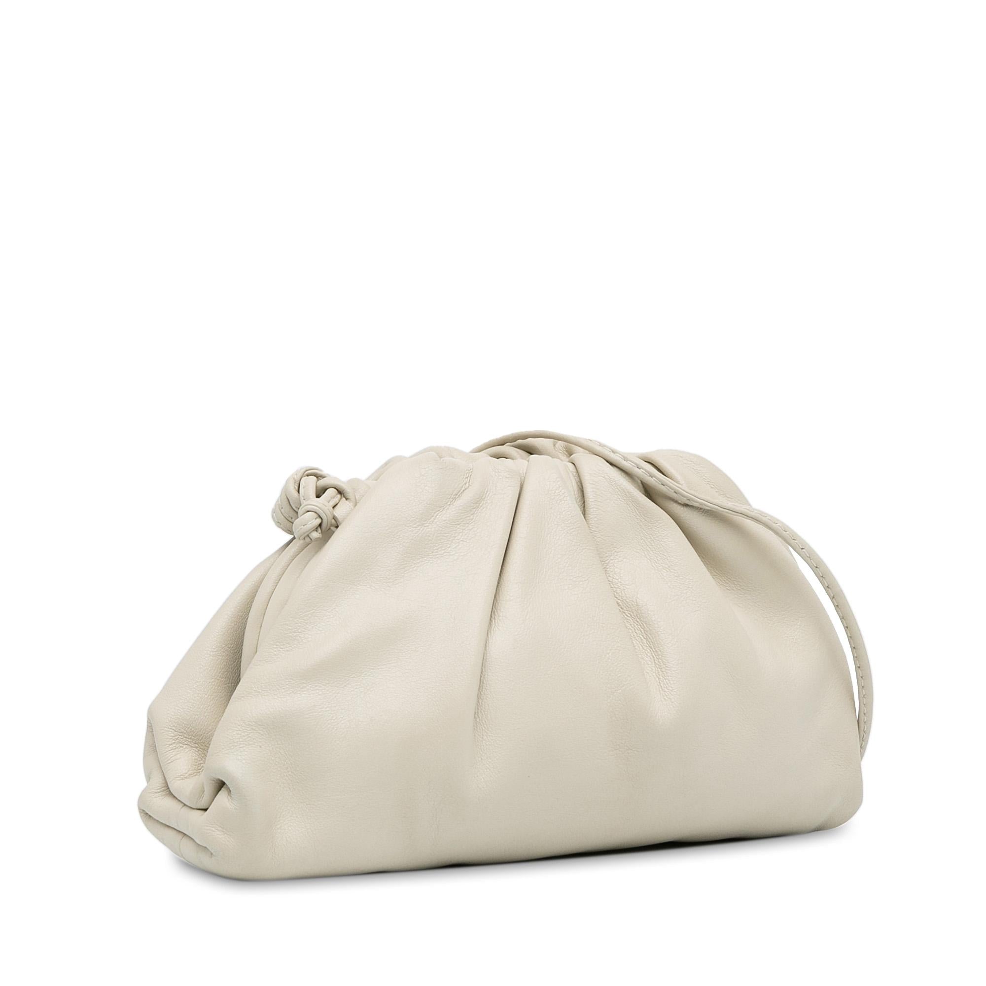 Bottega Veneta The Mini Pouch (SHG-BDlGAL)