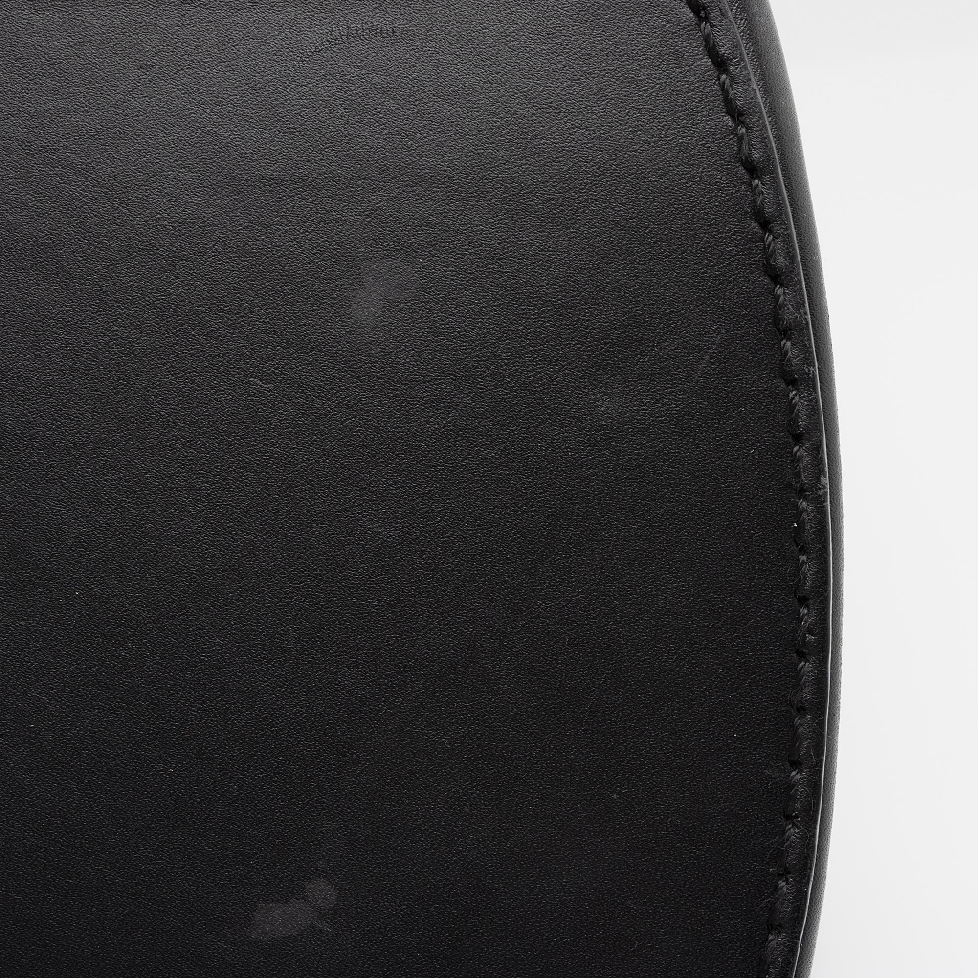 Burberry Calfskin Medium Bucket Bag (SHF-rLoMiD)