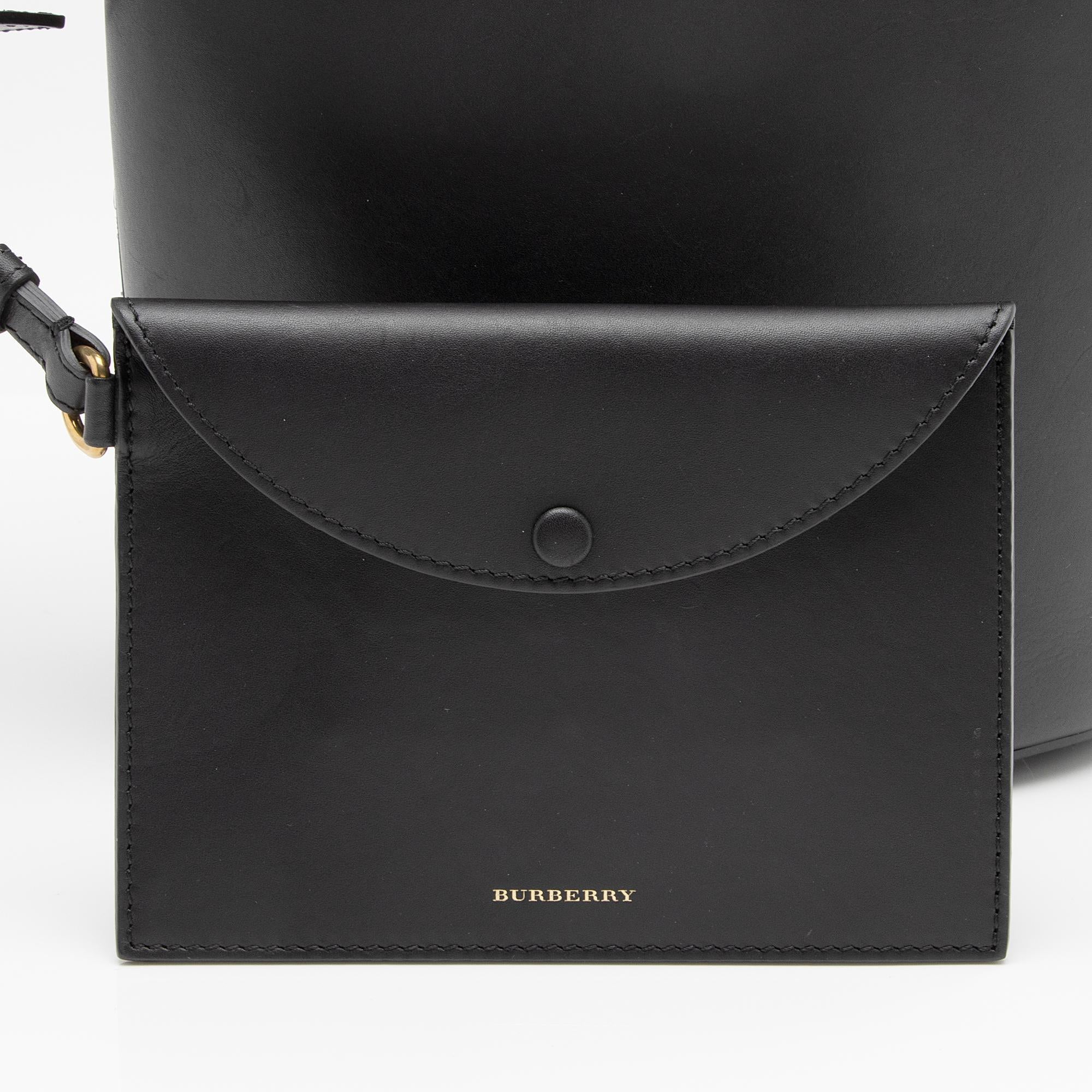 Burberry Calfskin Medium Bucket Bag (SHF-rLoMiD)