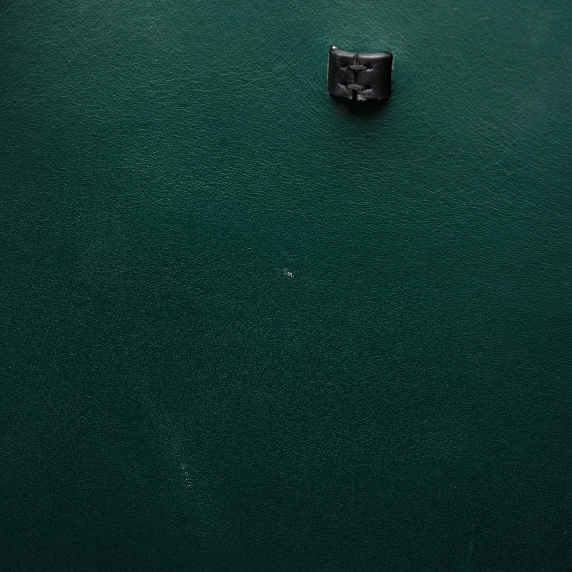 Burberry Calfskin Medium Bucket Bag (SHF-rLoMiD)