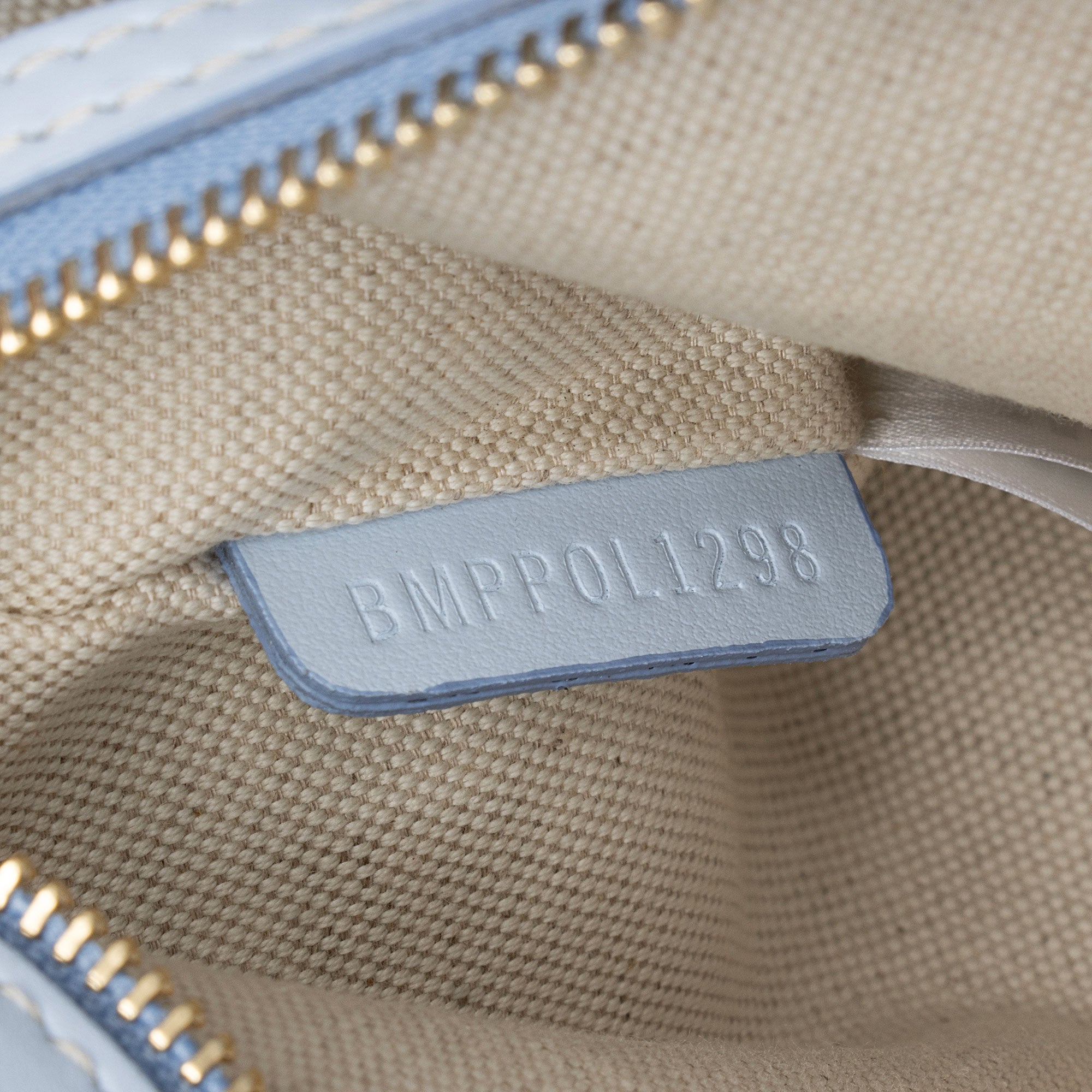 Burberry Canvas Horseferry Mini Pocket Tote (SHF-ebzeOk)