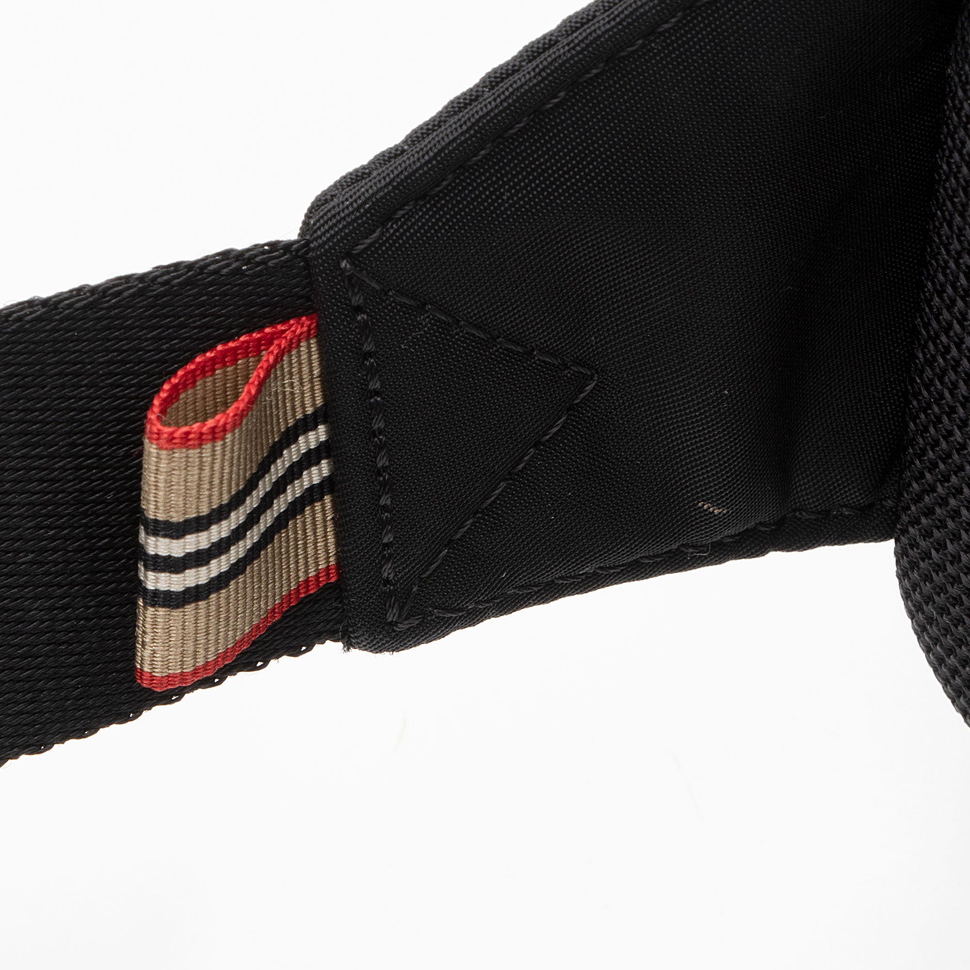 Burberry Econyl Logo Cannon Small Bumbag (SHF-6U7Stx)