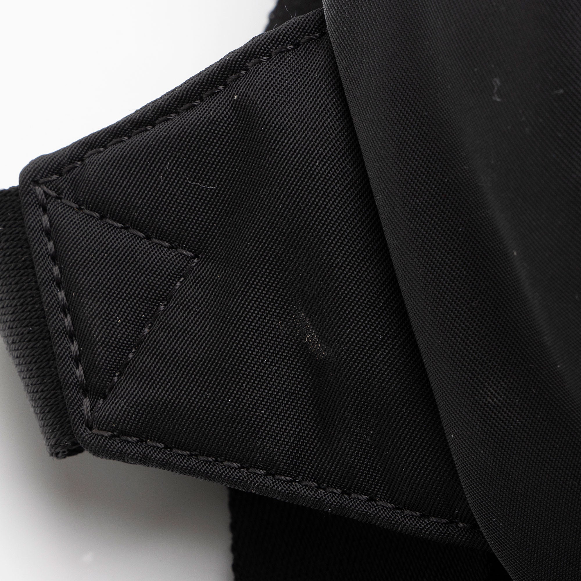 Burberry Econyl Logo Cannon Small Bumbag (SHF-6U7Stx)