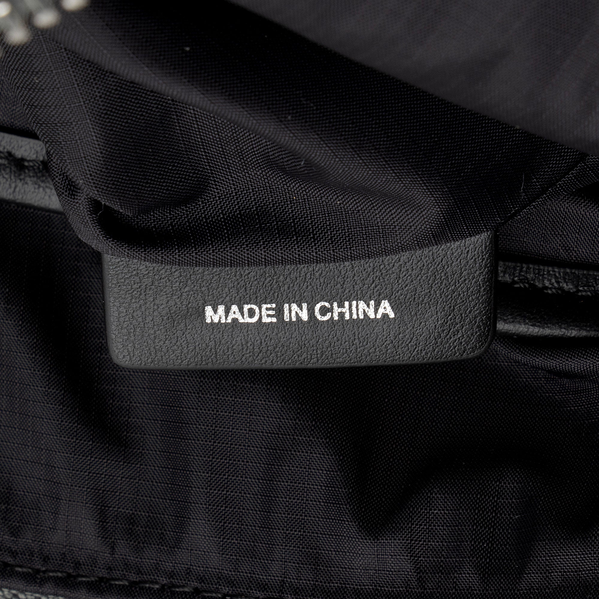 Burberry Econyl Logo Neo Crossbody (SHF-ihACHG)