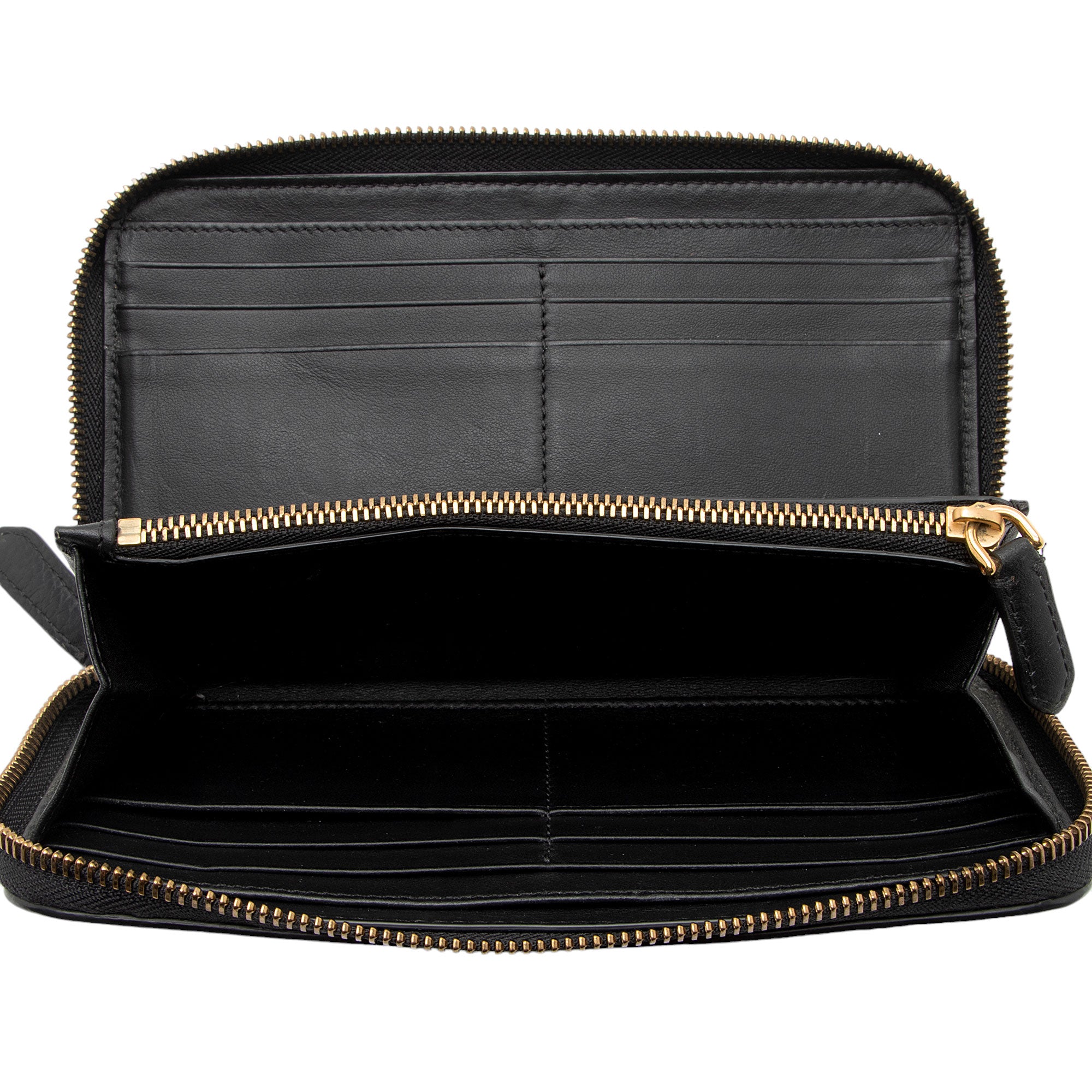 Burberry Embossed Grainy Calfskin Zip Around Wallet (SHF-qMp2HV)