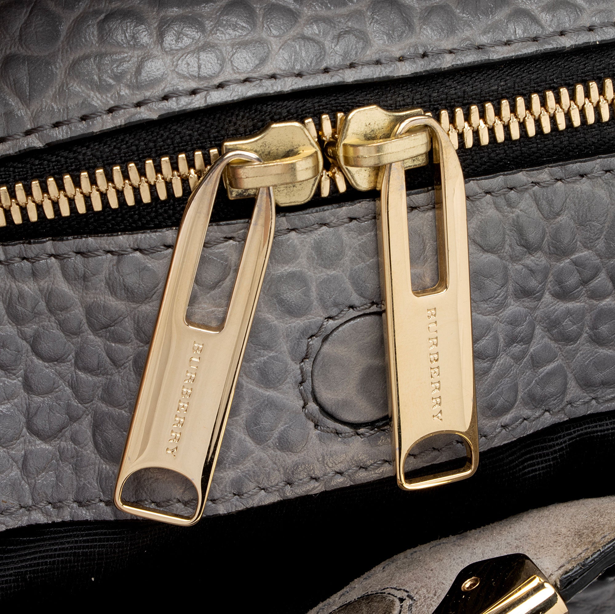 Burberry Grained Leather Alchester Medium Satchel (SHF-jMyozw)