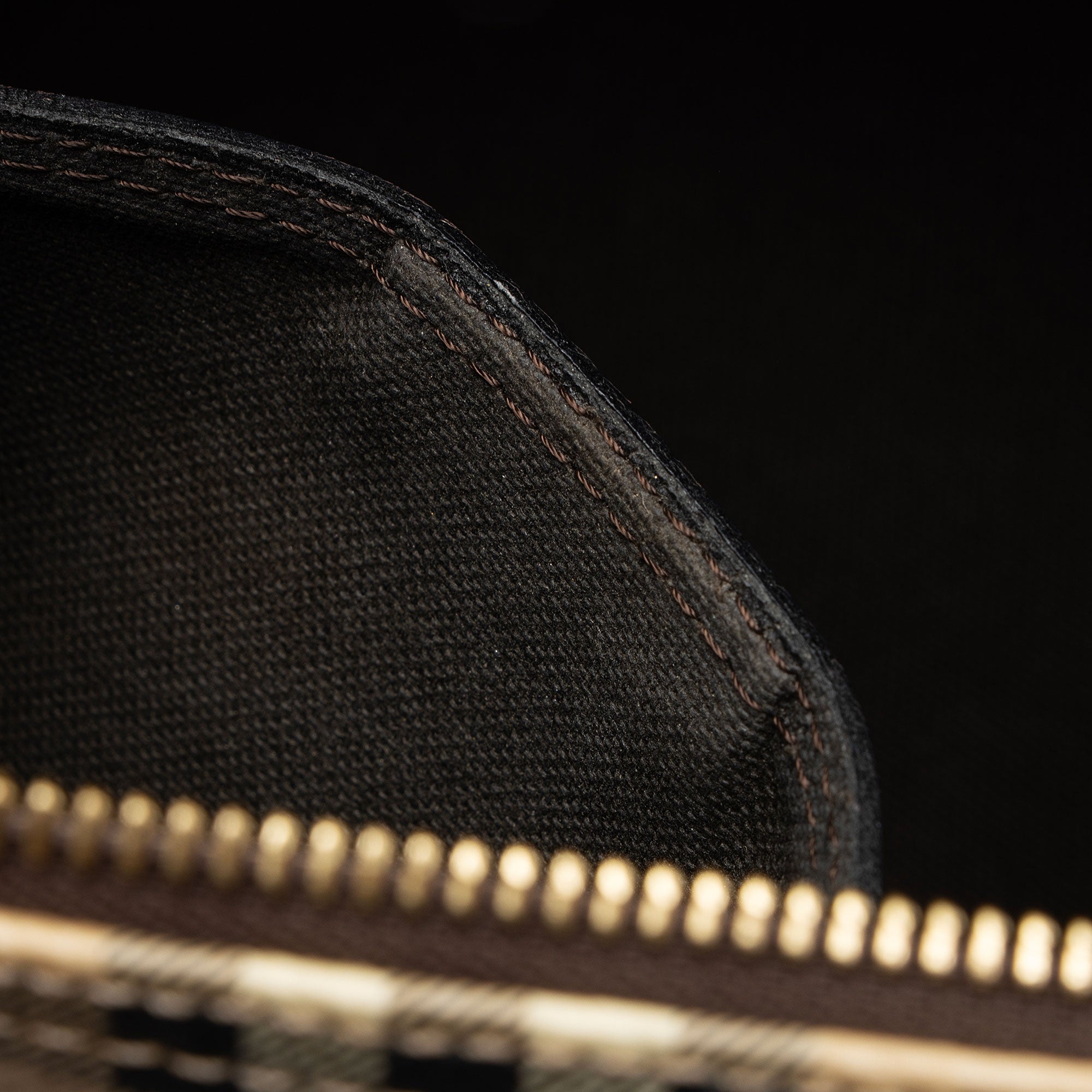 Burberry Haymarket Check Chester Medium Satchel (SHF-7Y2lXY)