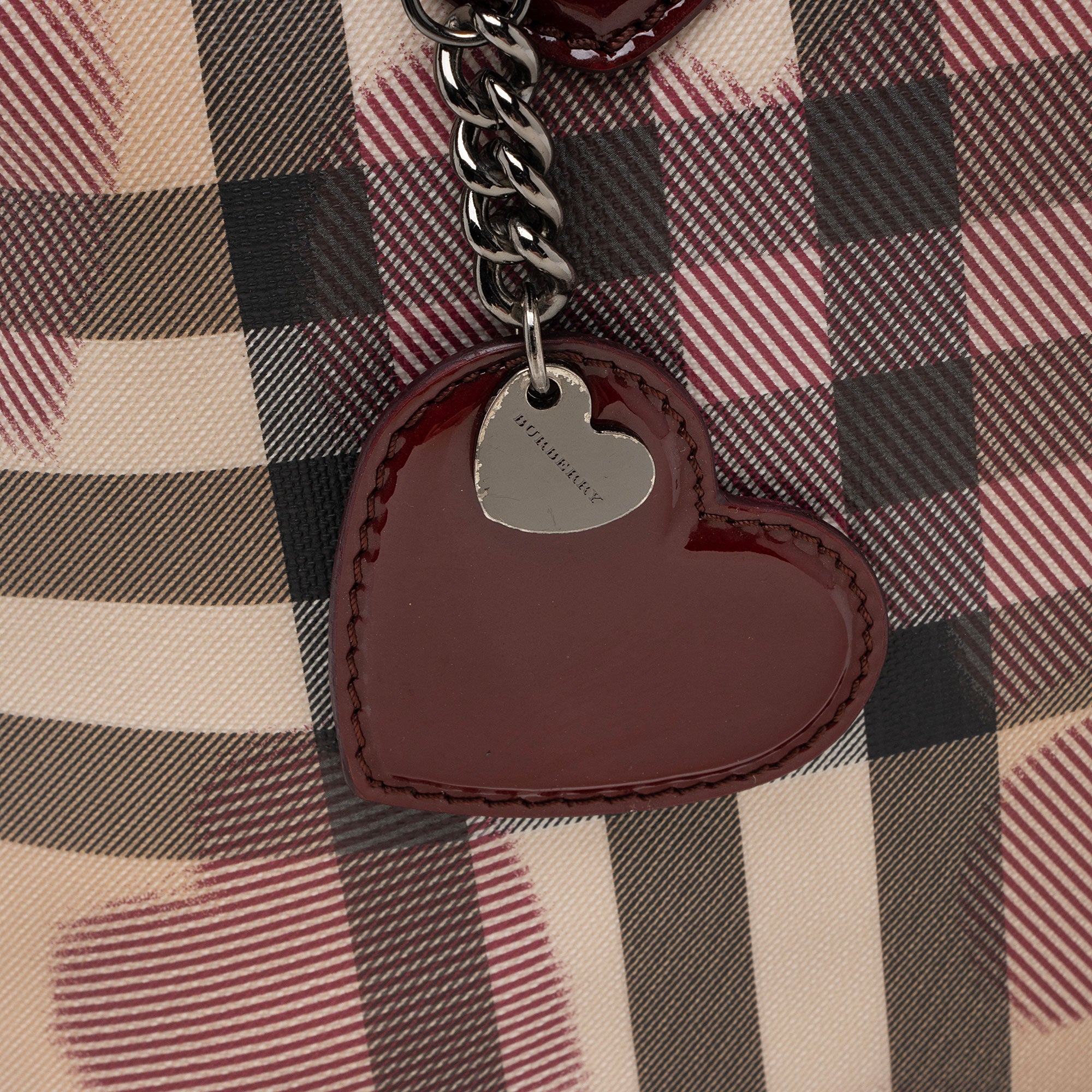 Burberry Heart Check Patent Leather Large Tote (SHF-tnVJ87)