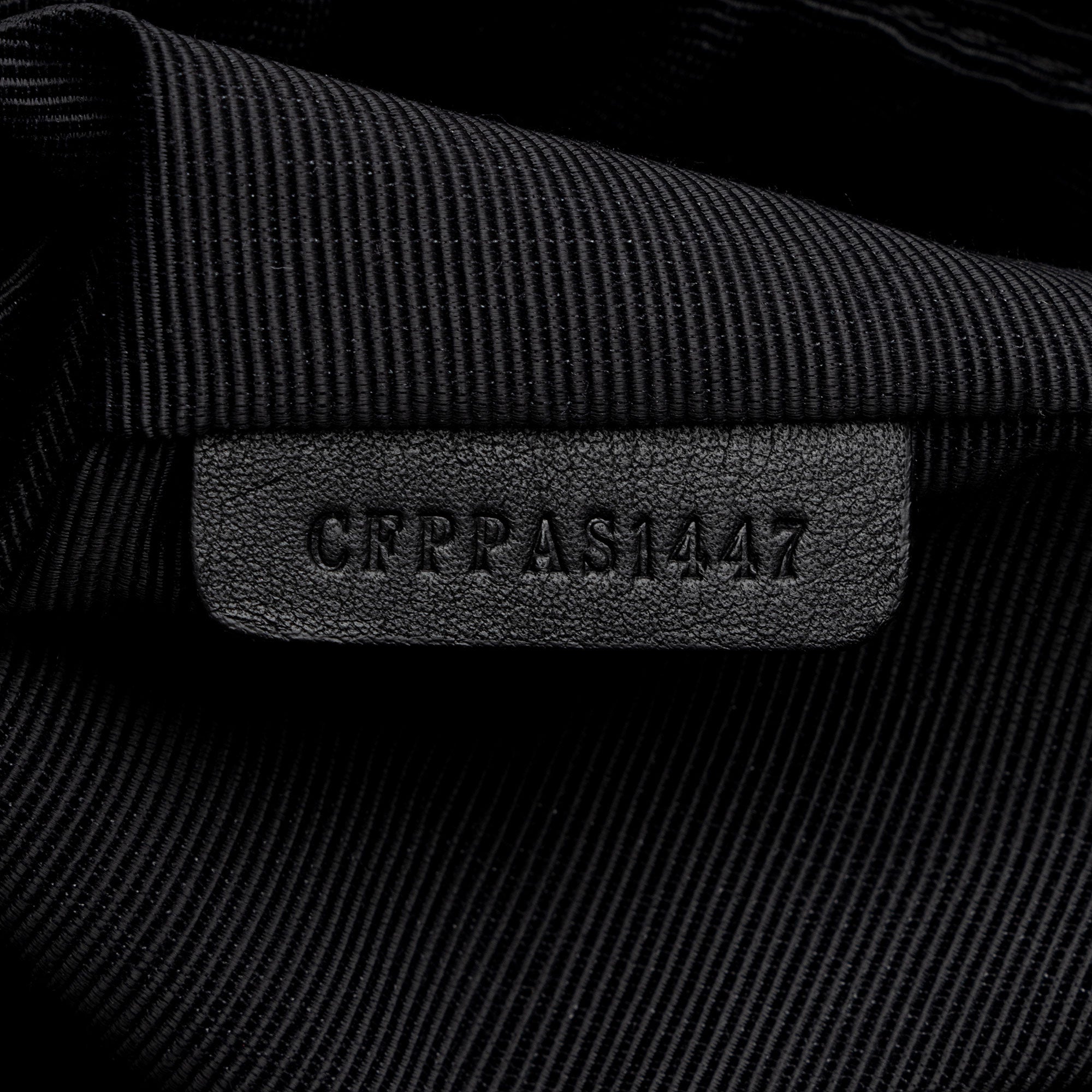 Burberry Vintage Check 1983 Link Zip Tote (SHF-DCHhVW)